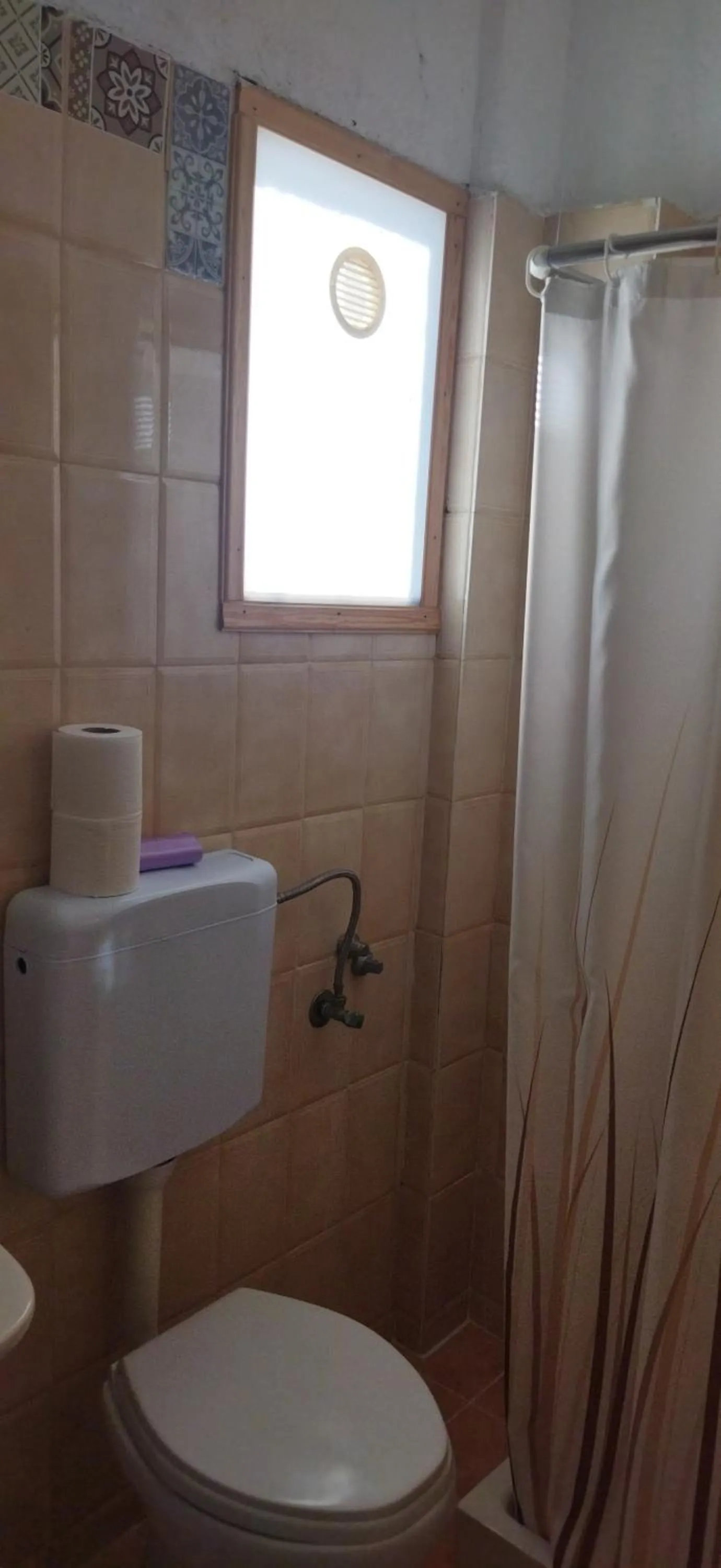 Cleo Rooms 250m from the beach