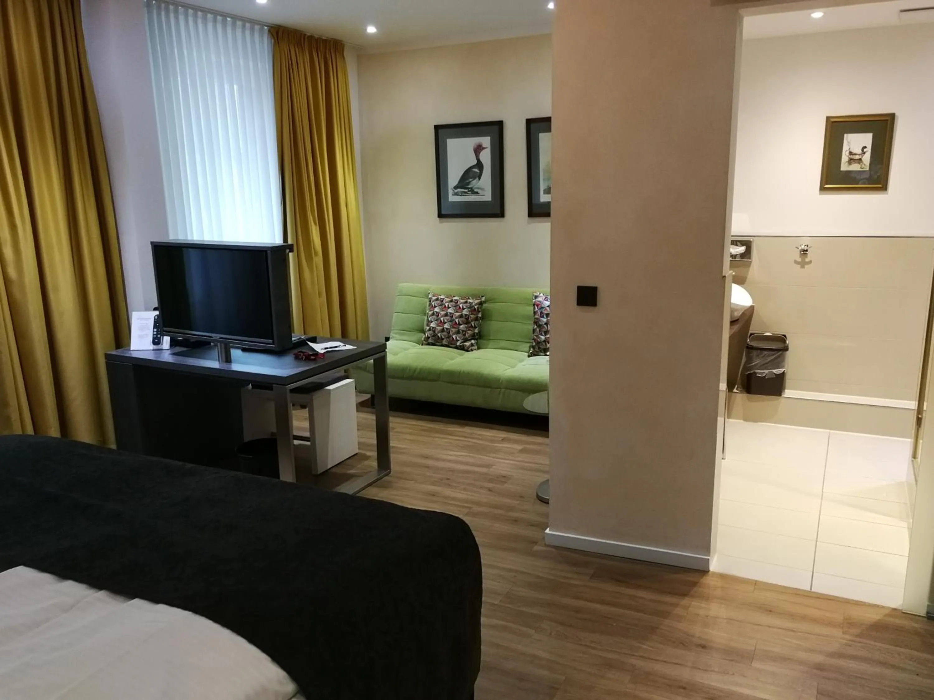 TV and multimedia, Bed in Hotel An der Philharmonie