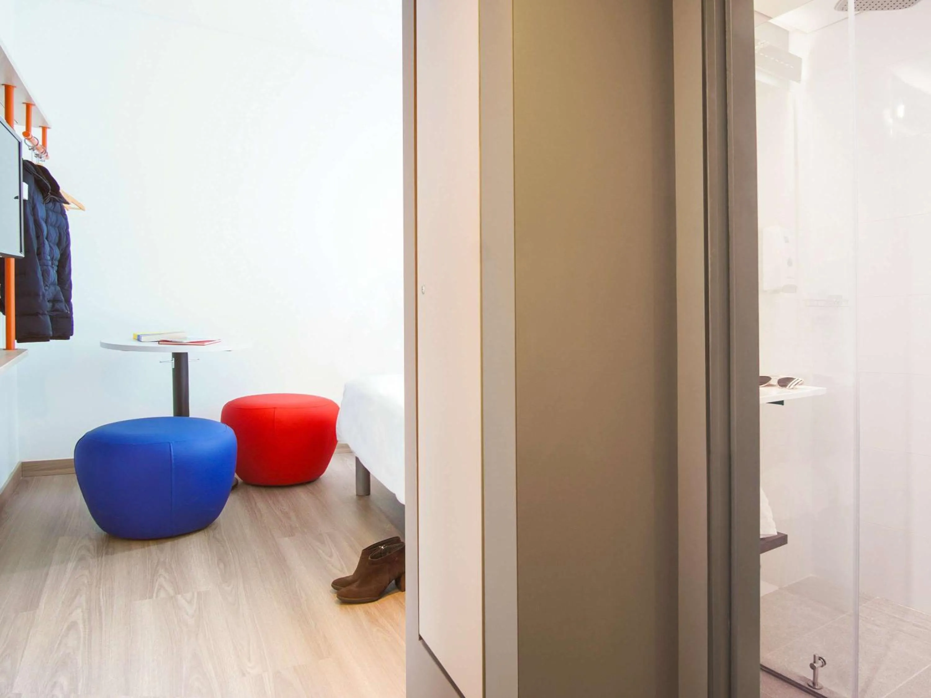 Bedroom in ibis budget Bogota Marly