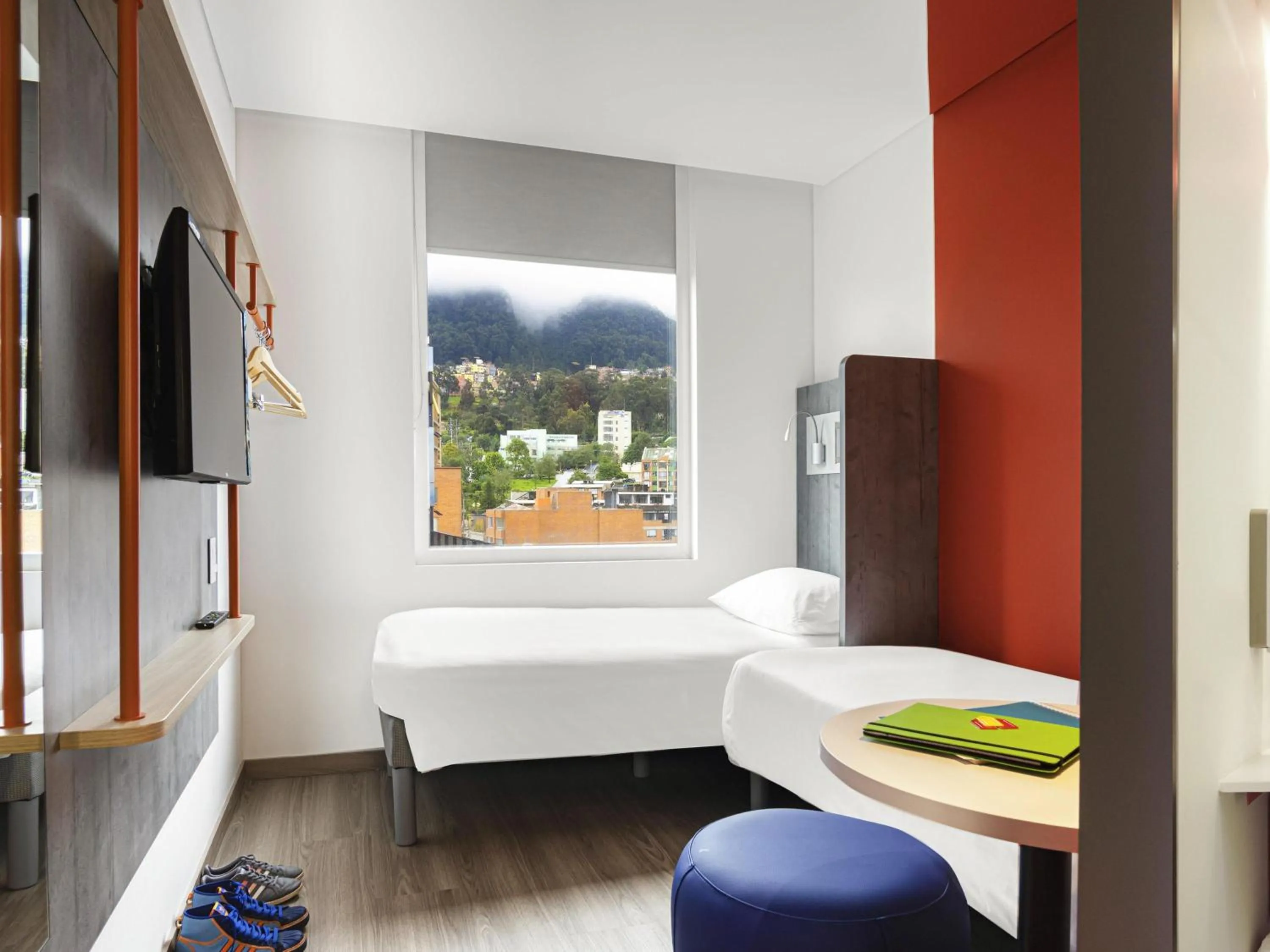 Bedroom, Bed in ibis budget Bogota Marly