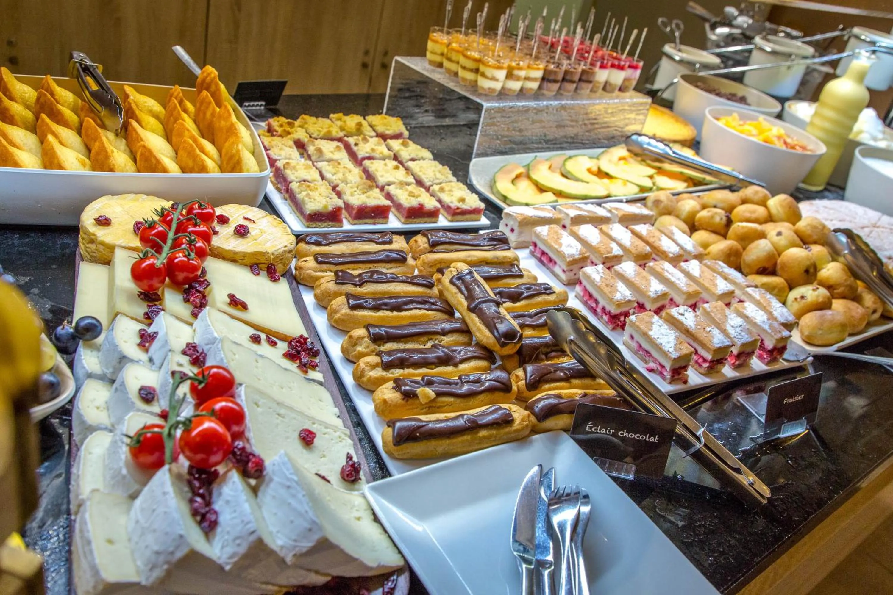 Restaurant/places to eat in SOWELL HOTELS Ardèche