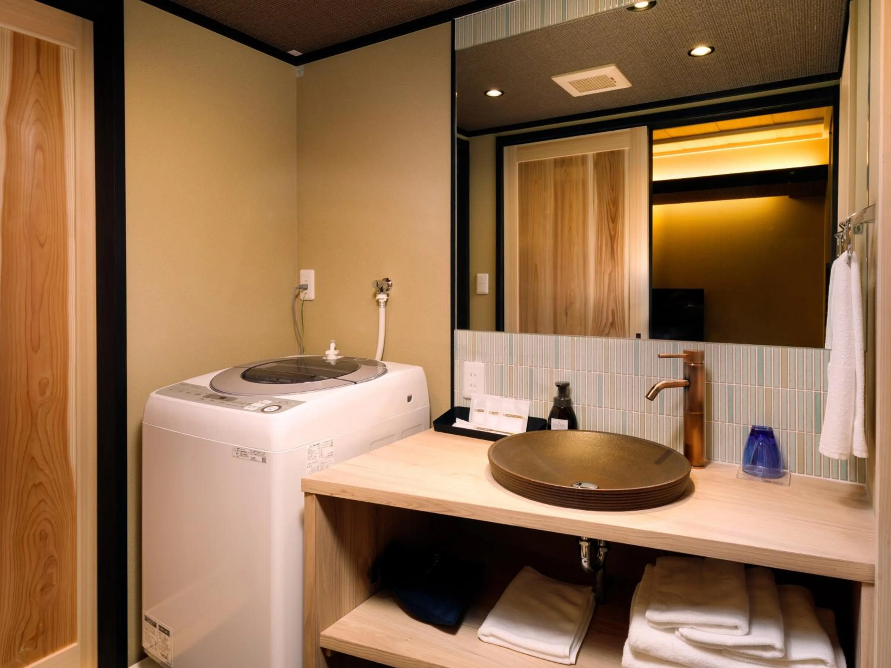 Bathroom in Kanade Fushimiinari-Inometei