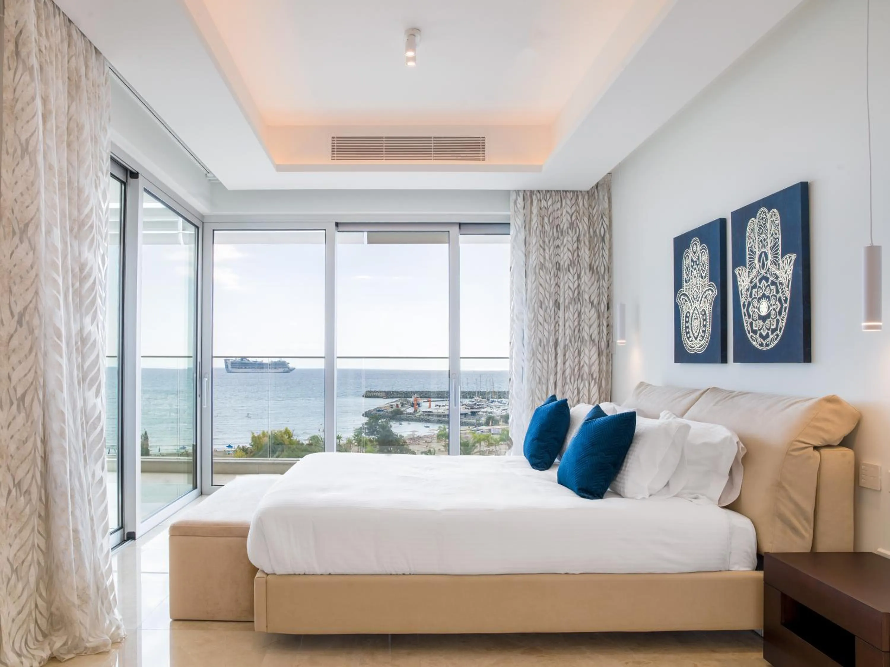 Bed in The Tower at St Raphael Resort