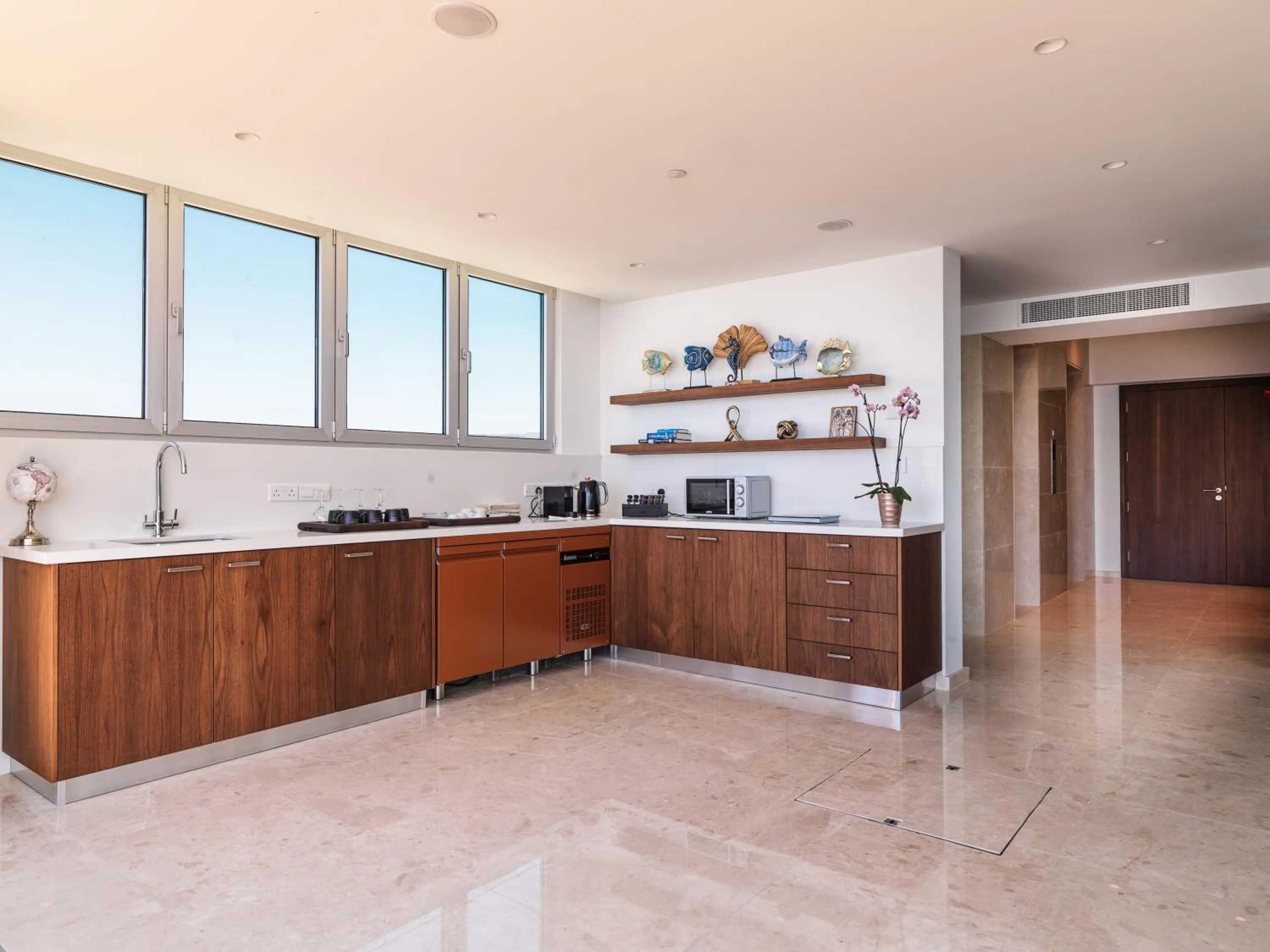 minibar in The Tower at St Raphael Resort