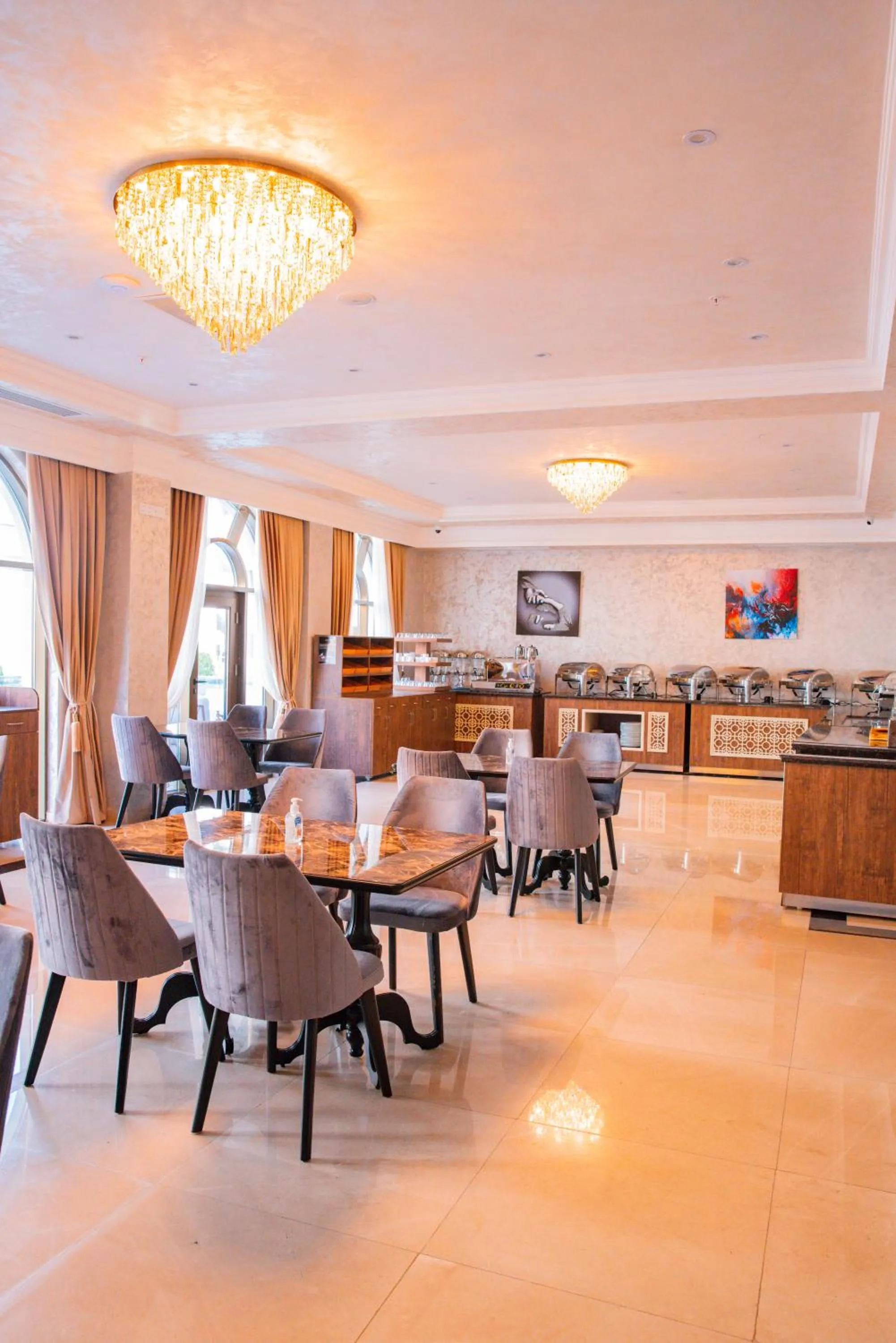 Restaurant/places to eat in Arion Hotel Baku