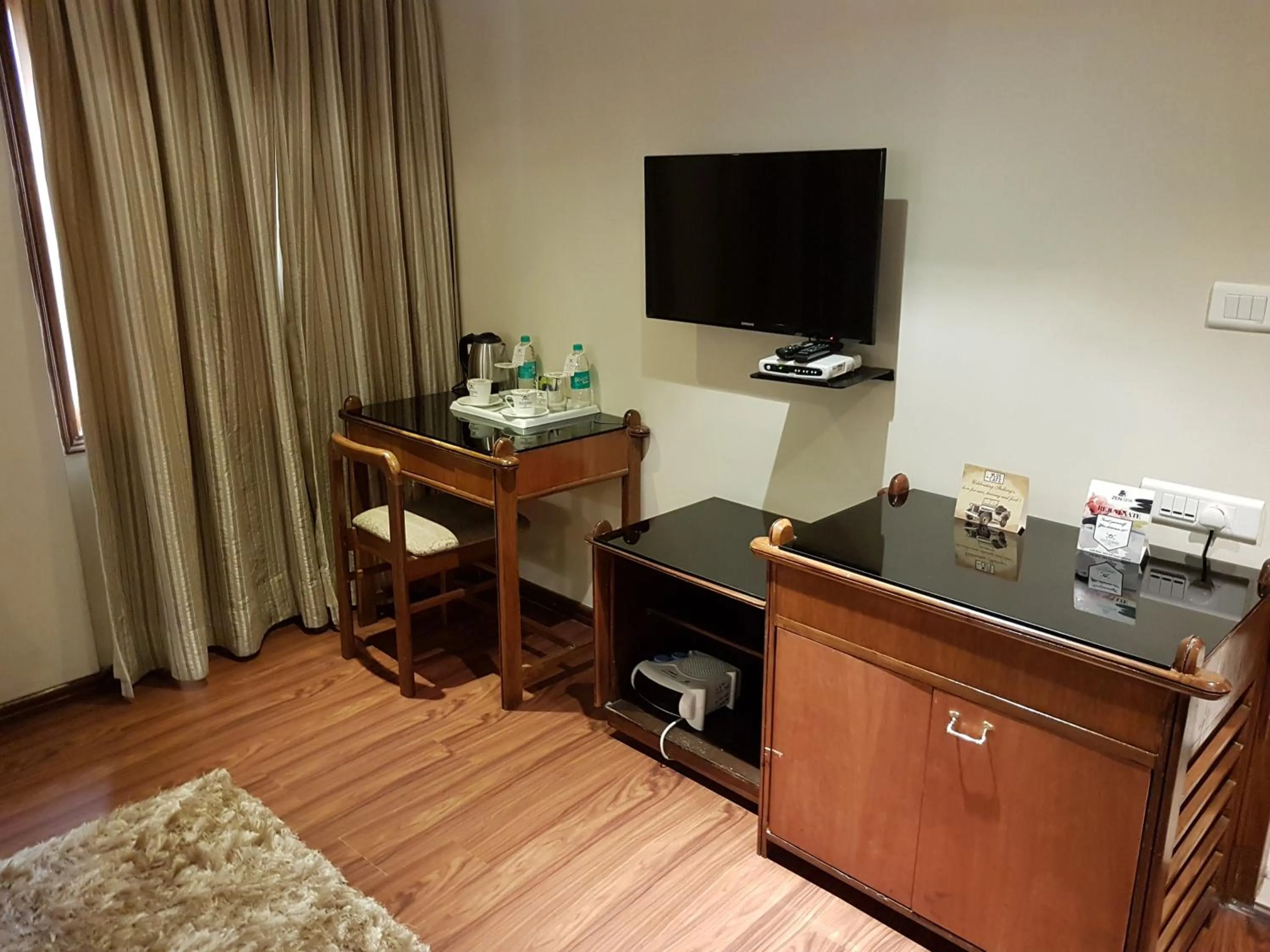 TV and multimedia in Hotel Polo Towers Shillong