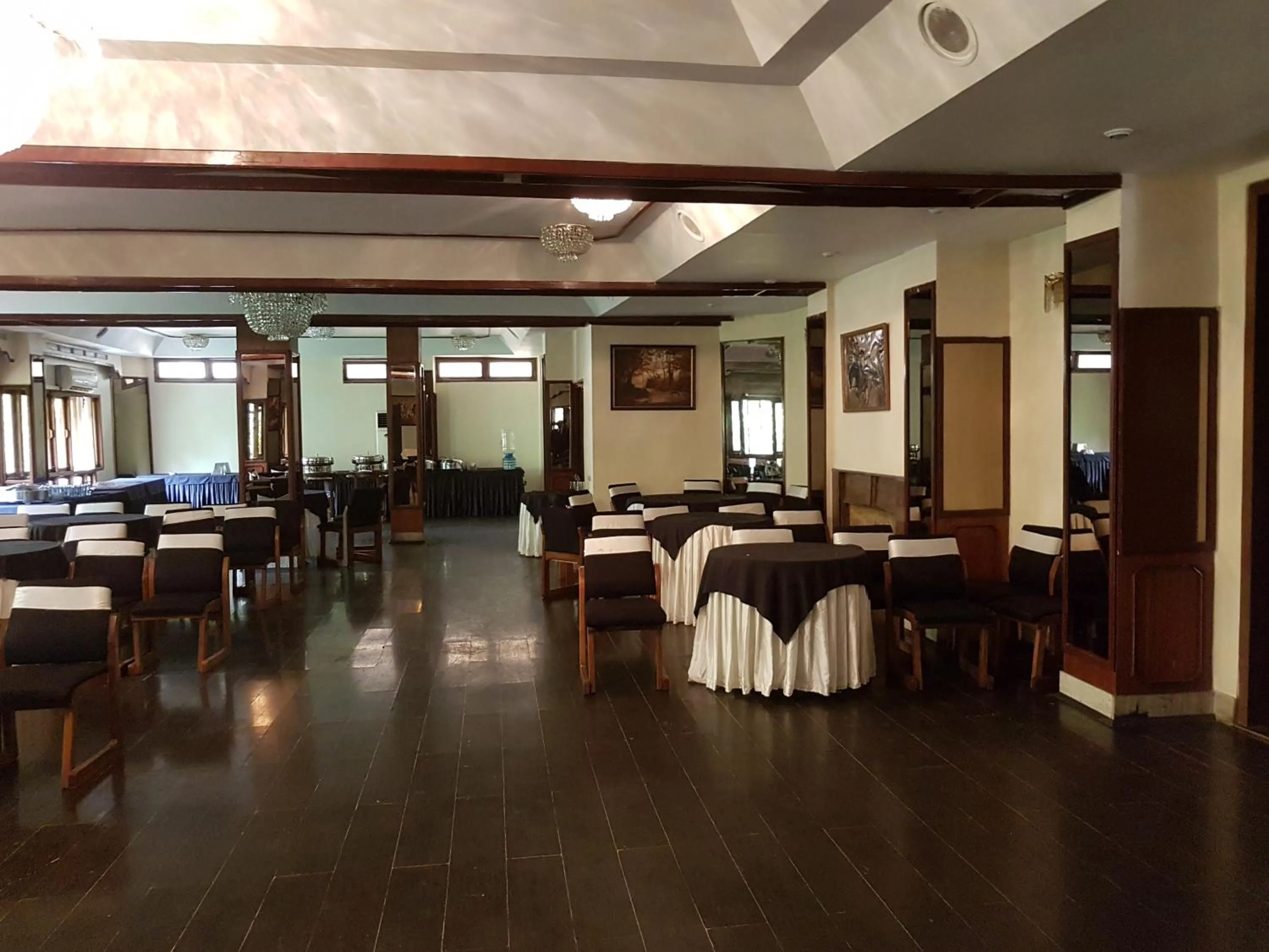 Banquet/Function facilities in Hotel Polo Towers Shillong