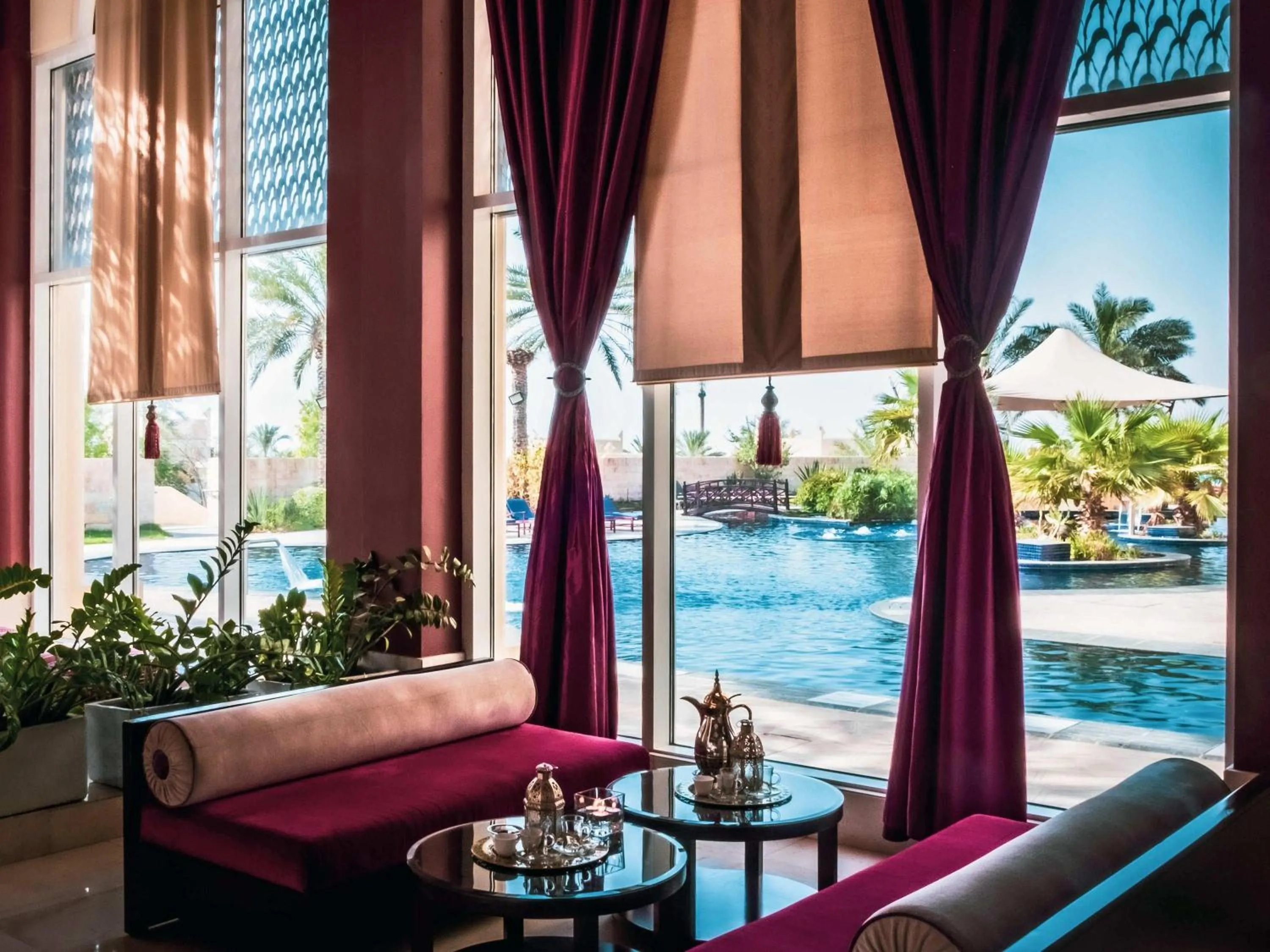 Restaurant/places to eat in Raffles Al Areen Palace Bahrain