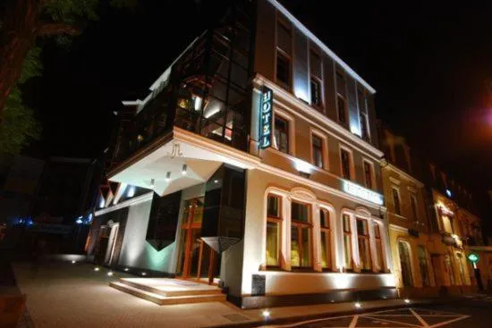 Facade/entrance in Hotel Victoria