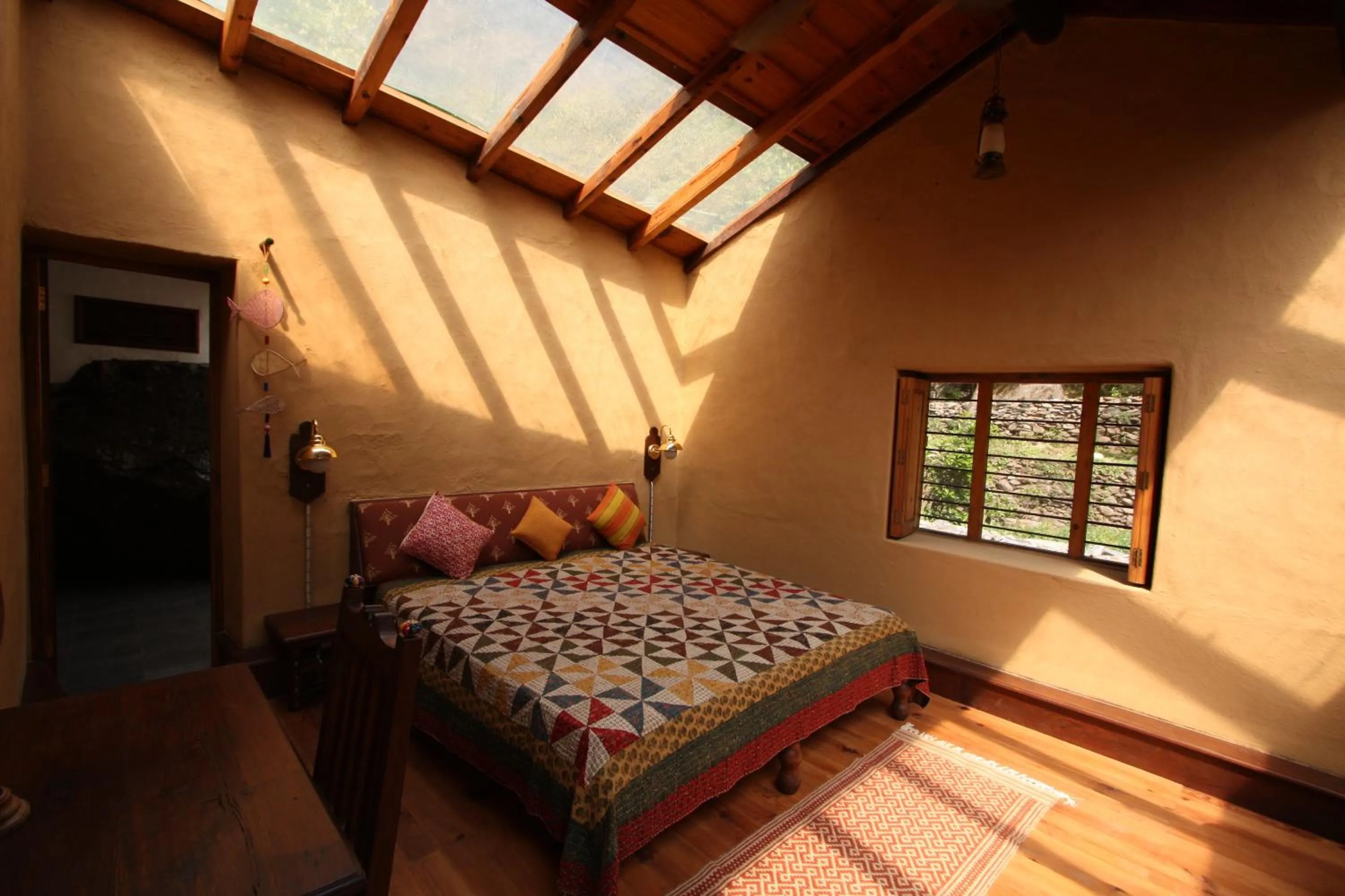 Bed in Soulitude by the Riverside