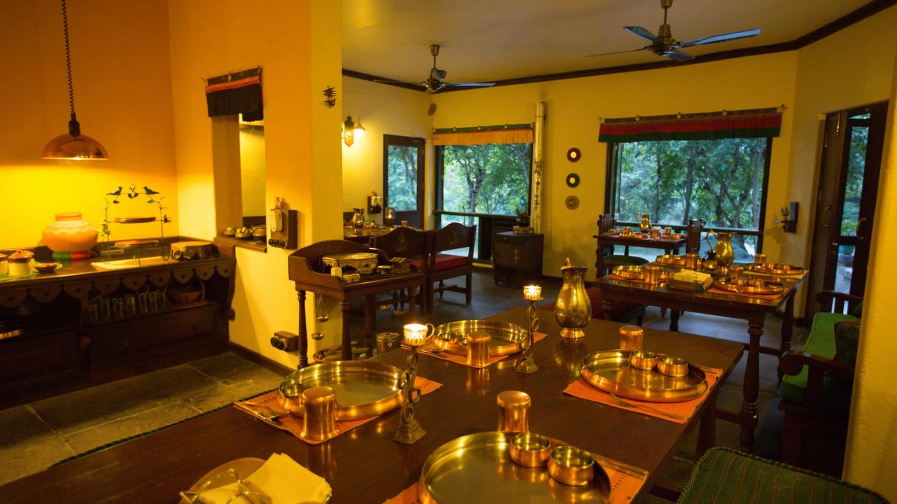 Breakfast in Soulitude by the Riverside