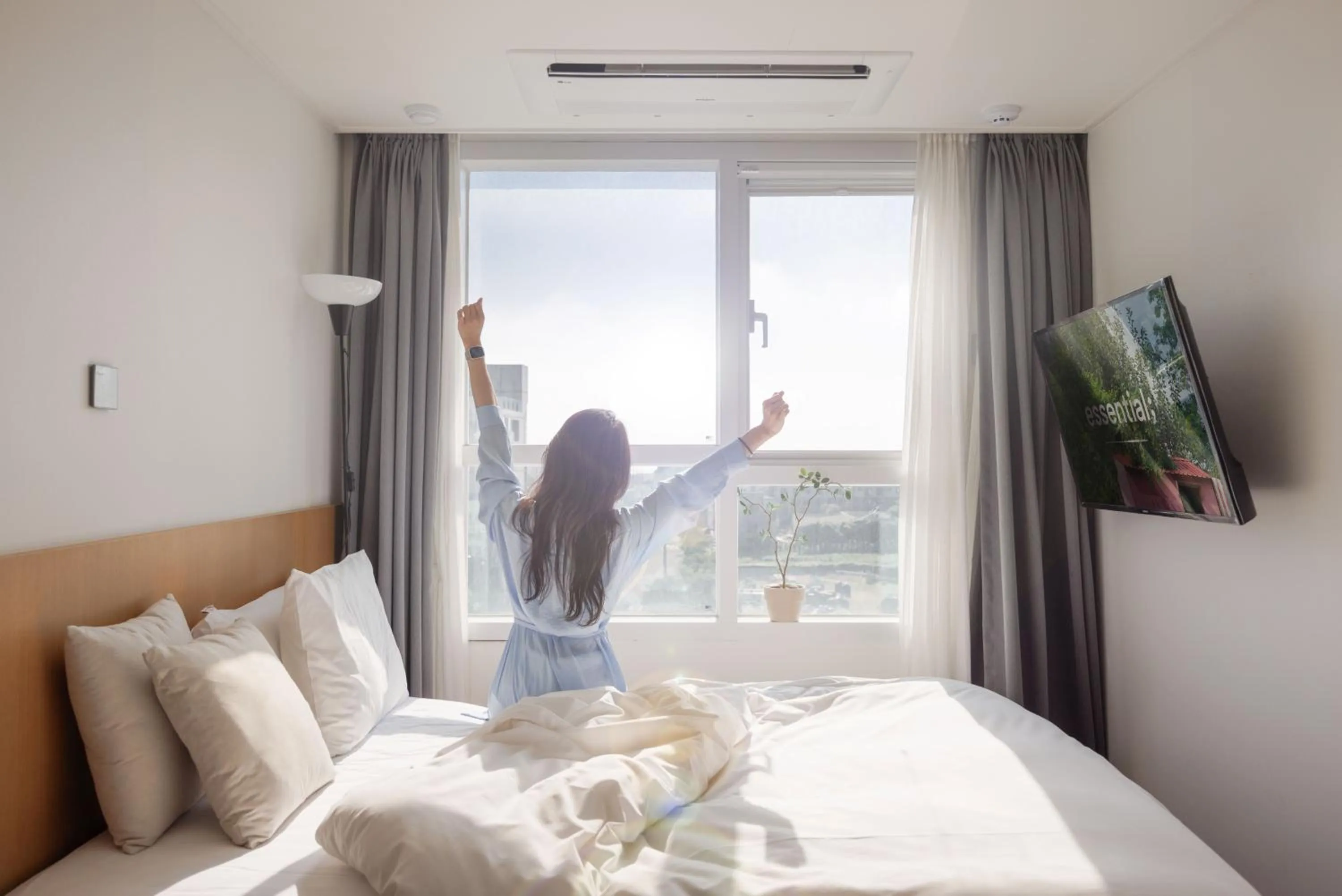 People, Bed in Kenny Stay Jeju Mosulpo