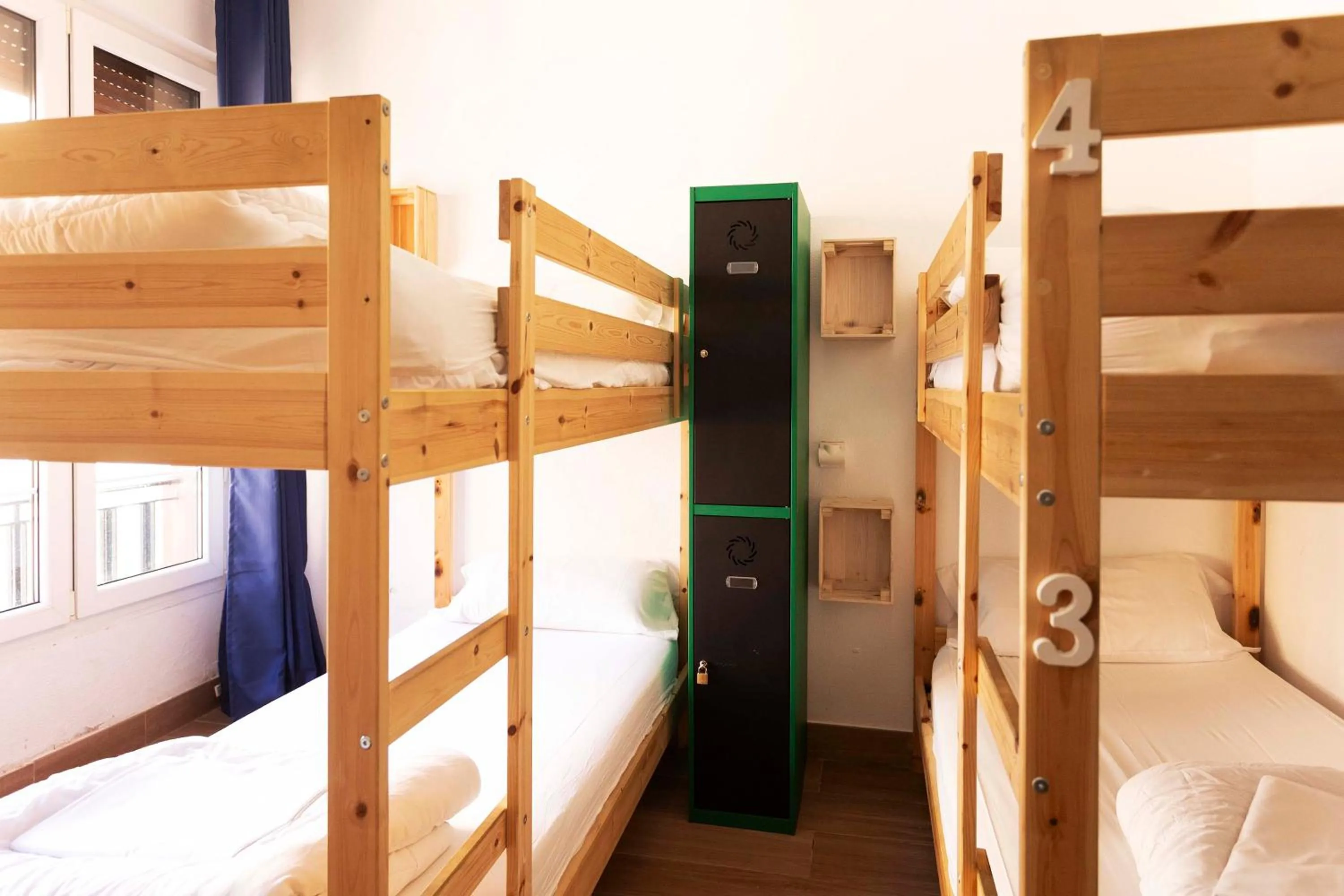 Decorative detail, Bed in Green Hostel Oviedo