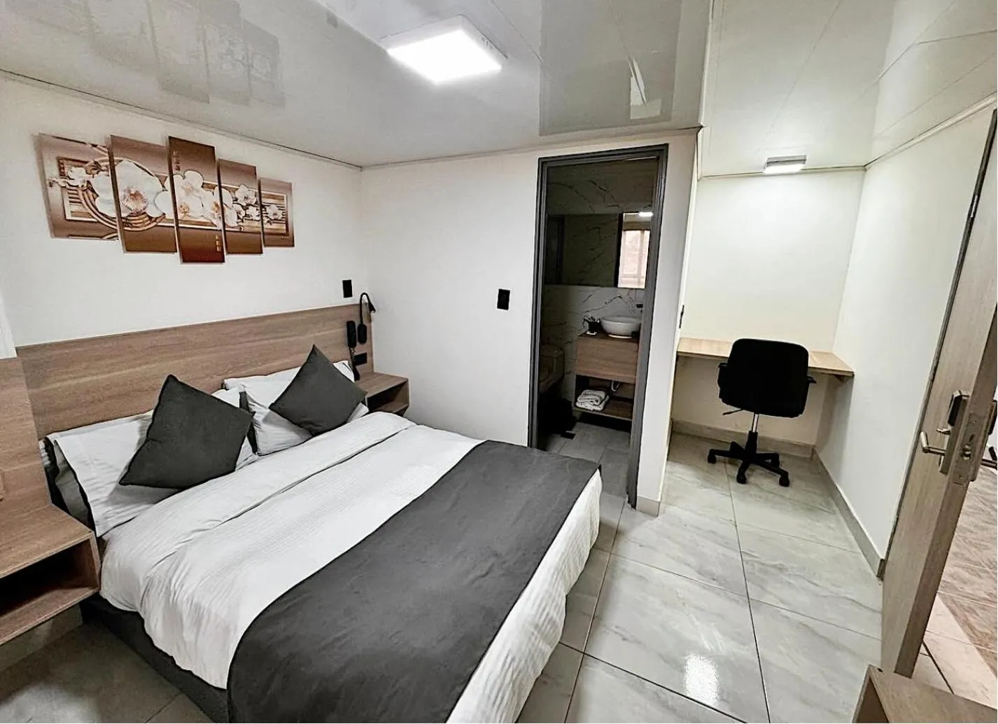 Bed in Hotel Fénix Real Bogotá