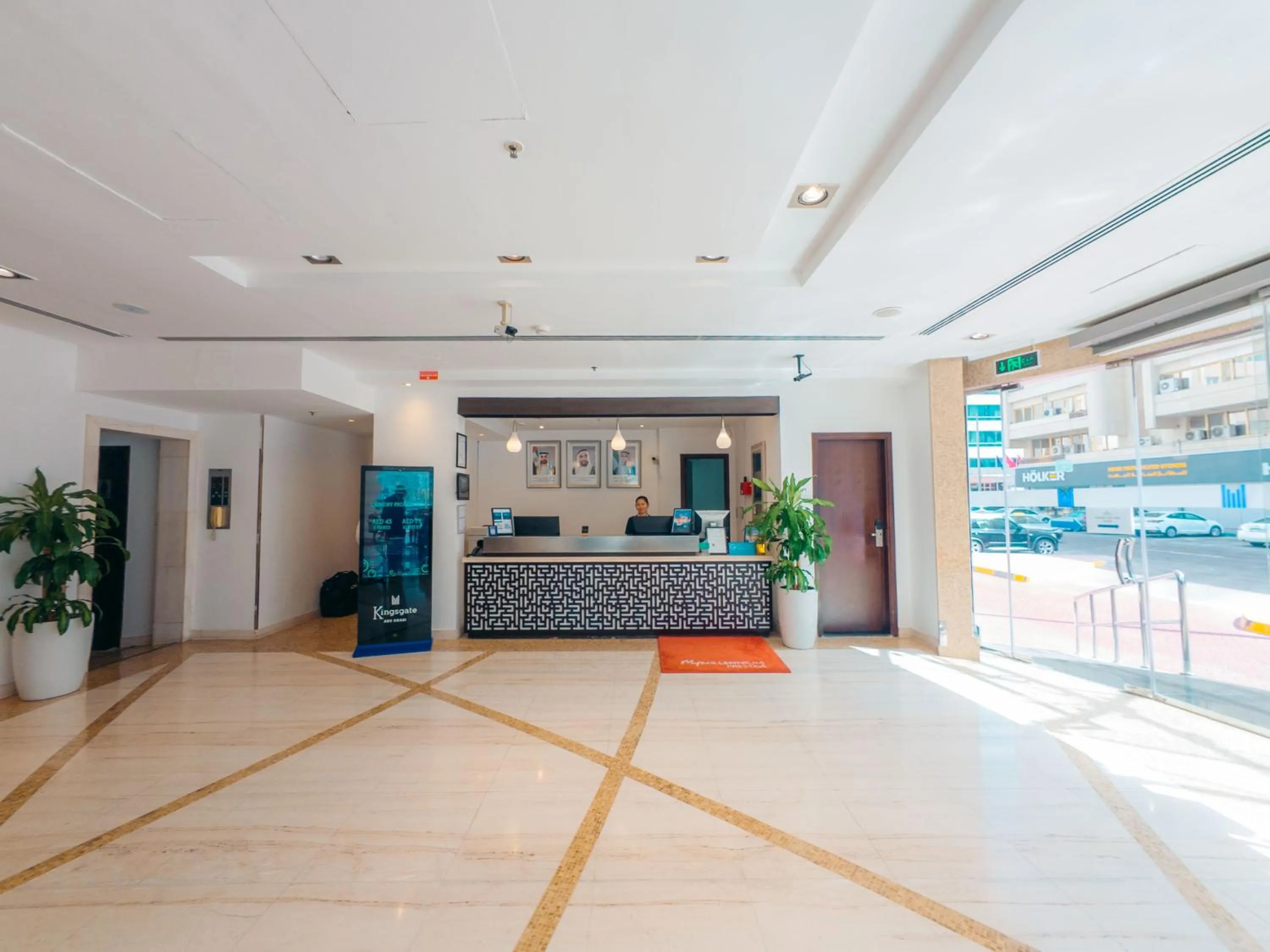 Lobby or reception in Kingsgate Hotel by Millennium