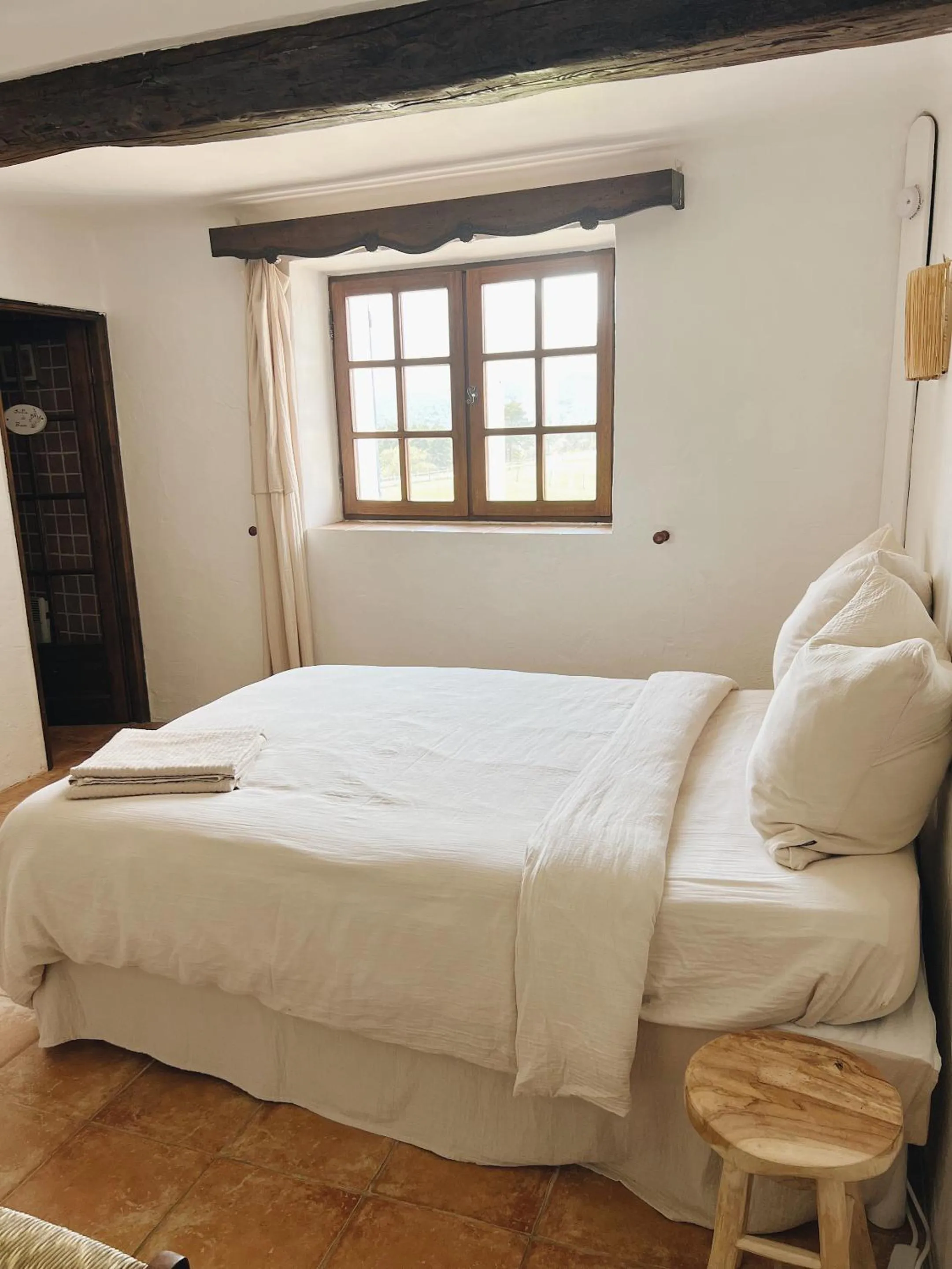 Bedroom, Bed in La Bastide des Pins