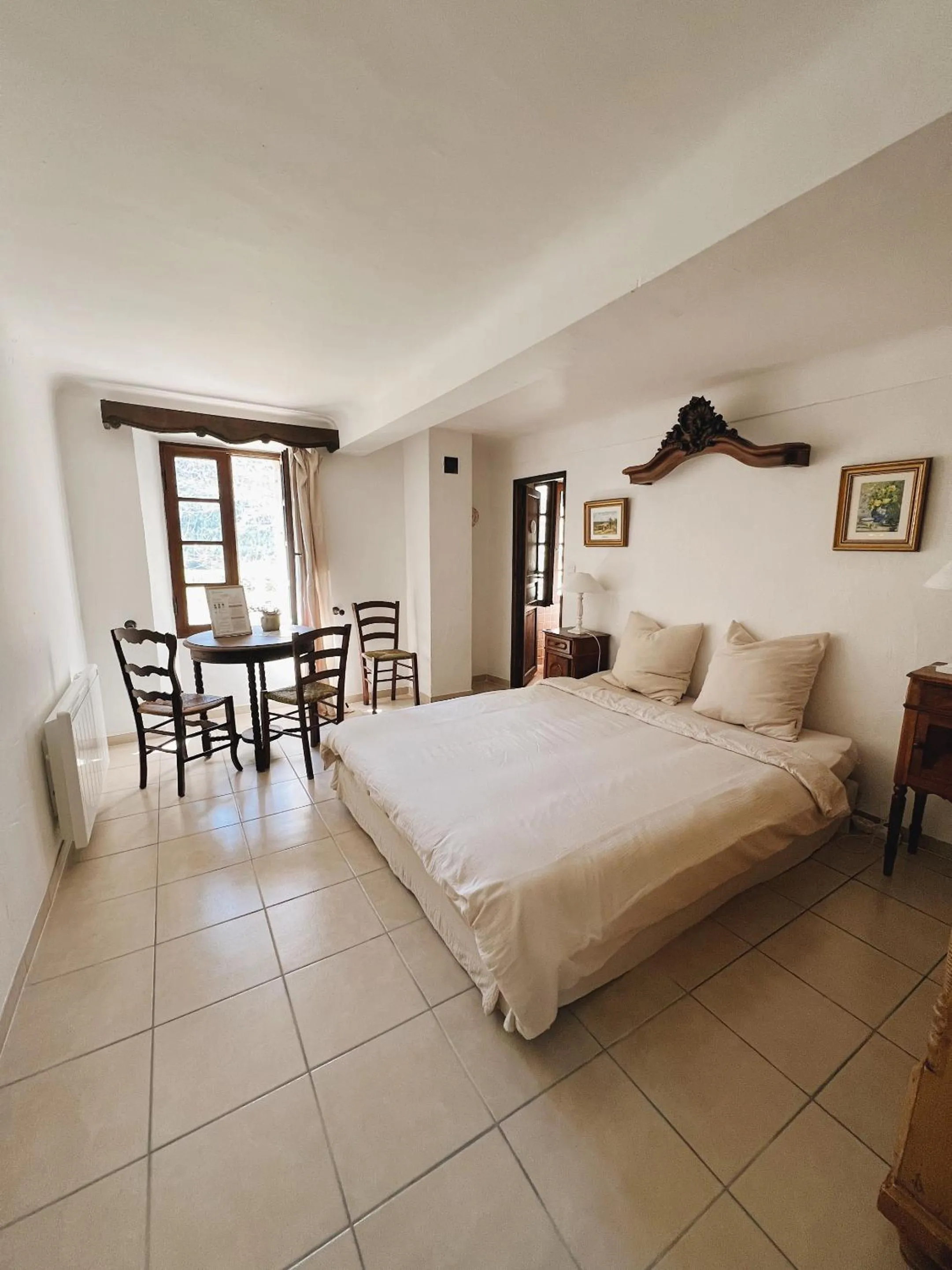 Bedroom, Bed in La Bastide des Pins