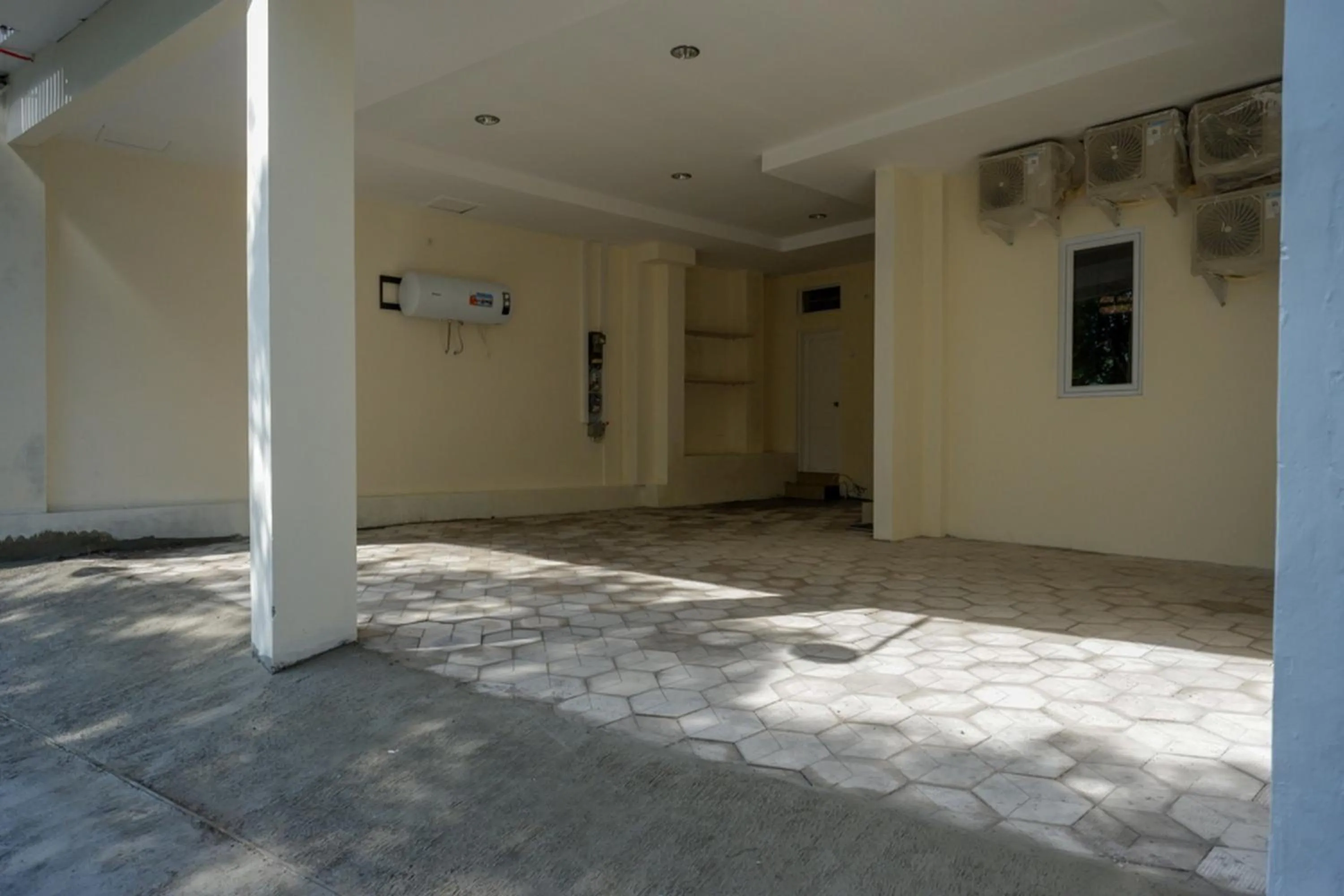 Parking in RedDoorz near Ambarrukmo Plaza Mall