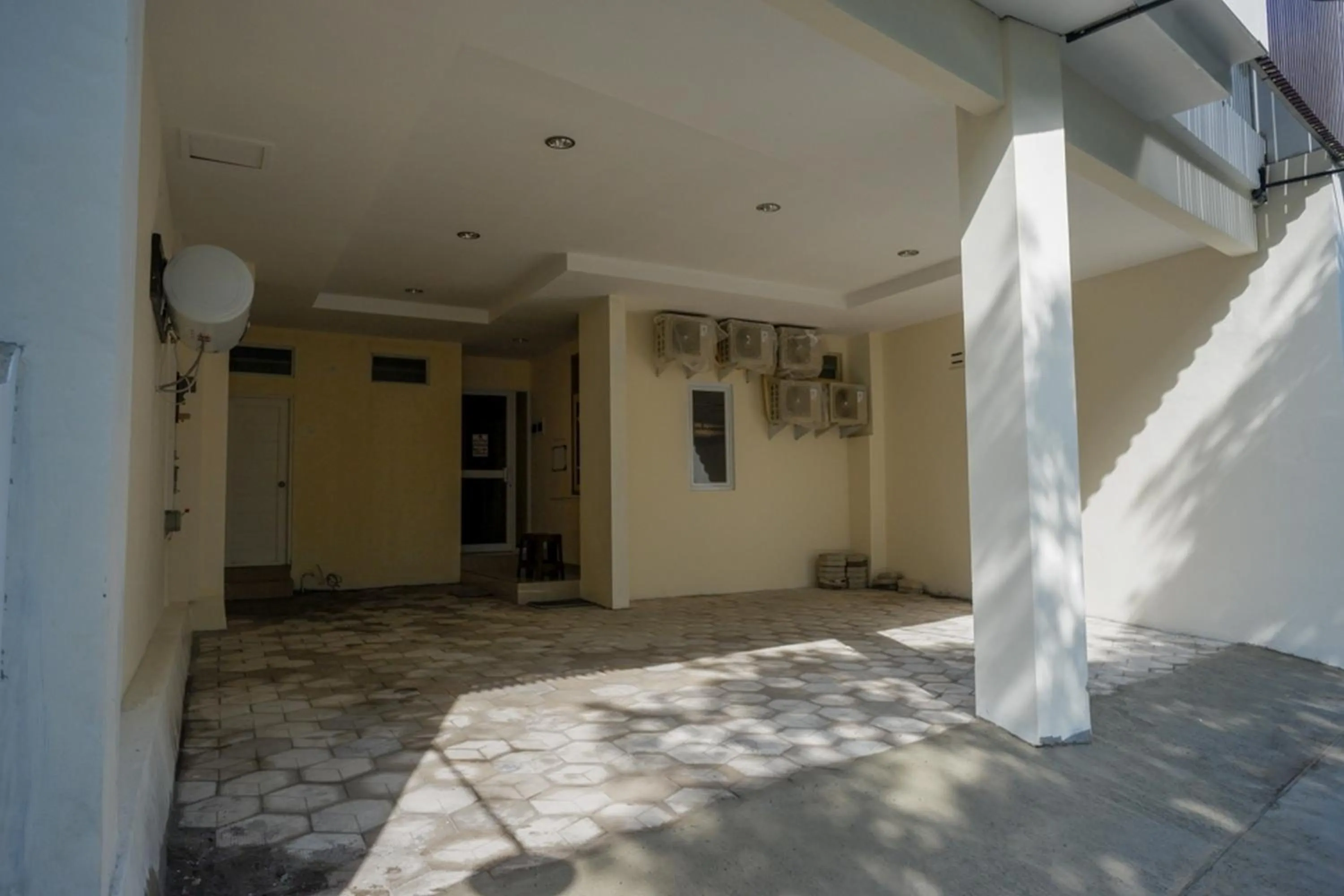 Property building in RedDoorz near Ambarrukmo Plaza Mall