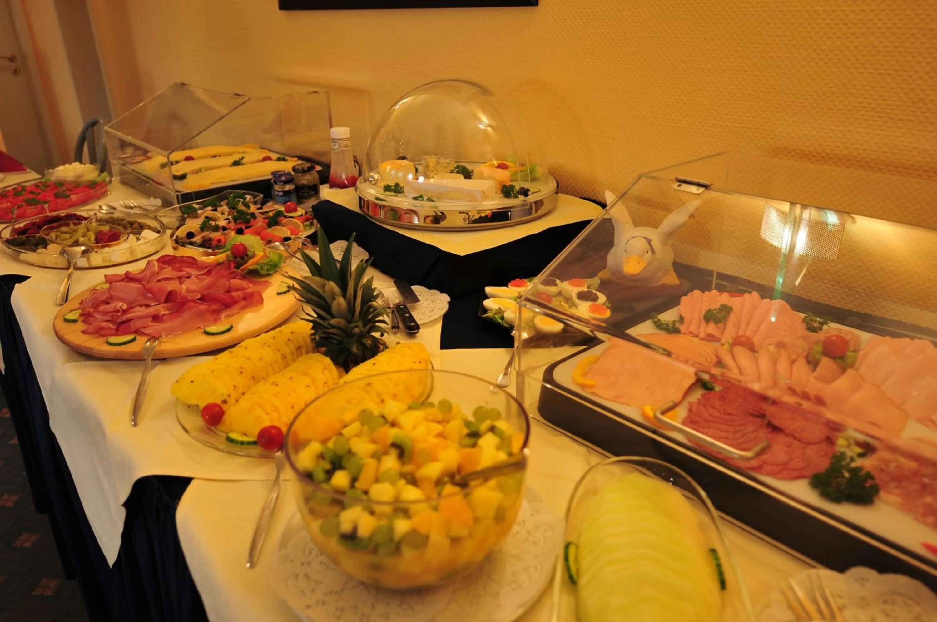 Food and drinks in Hotel Allegro