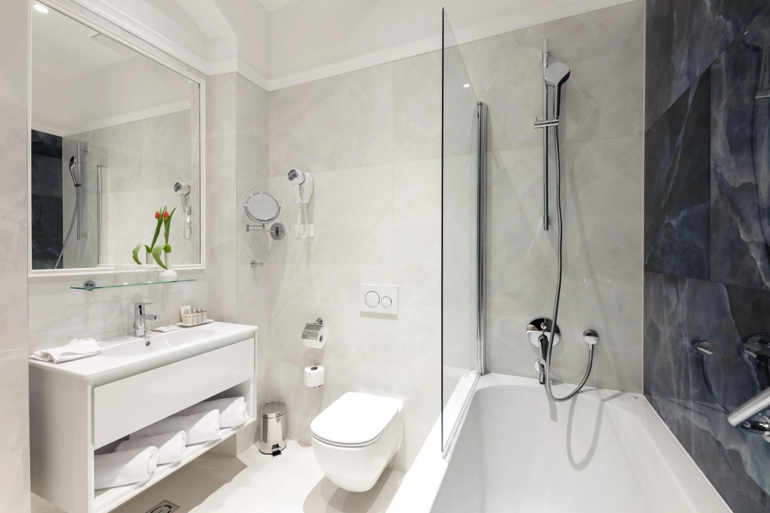 Toilet in Heritage hotel Santa Lucia