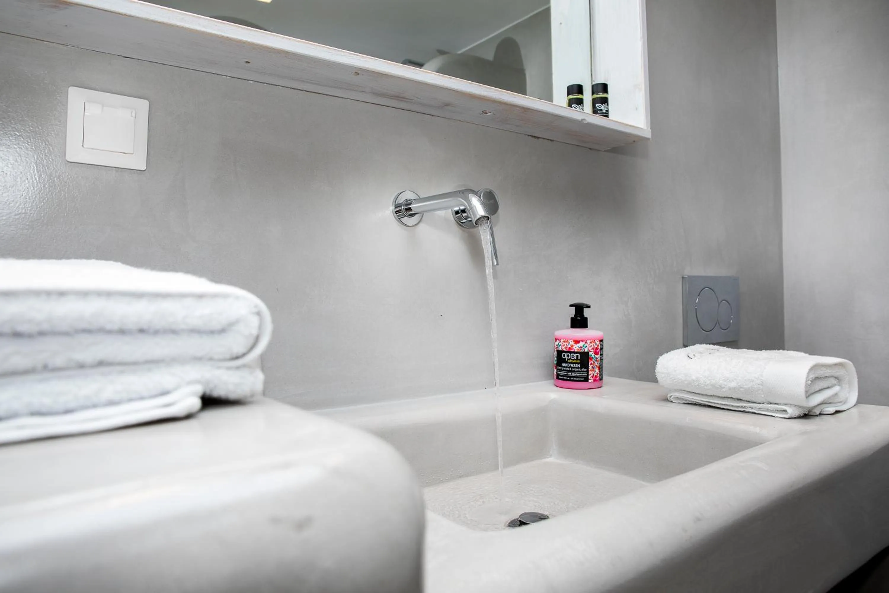 Bathroom in Crystal Dreams