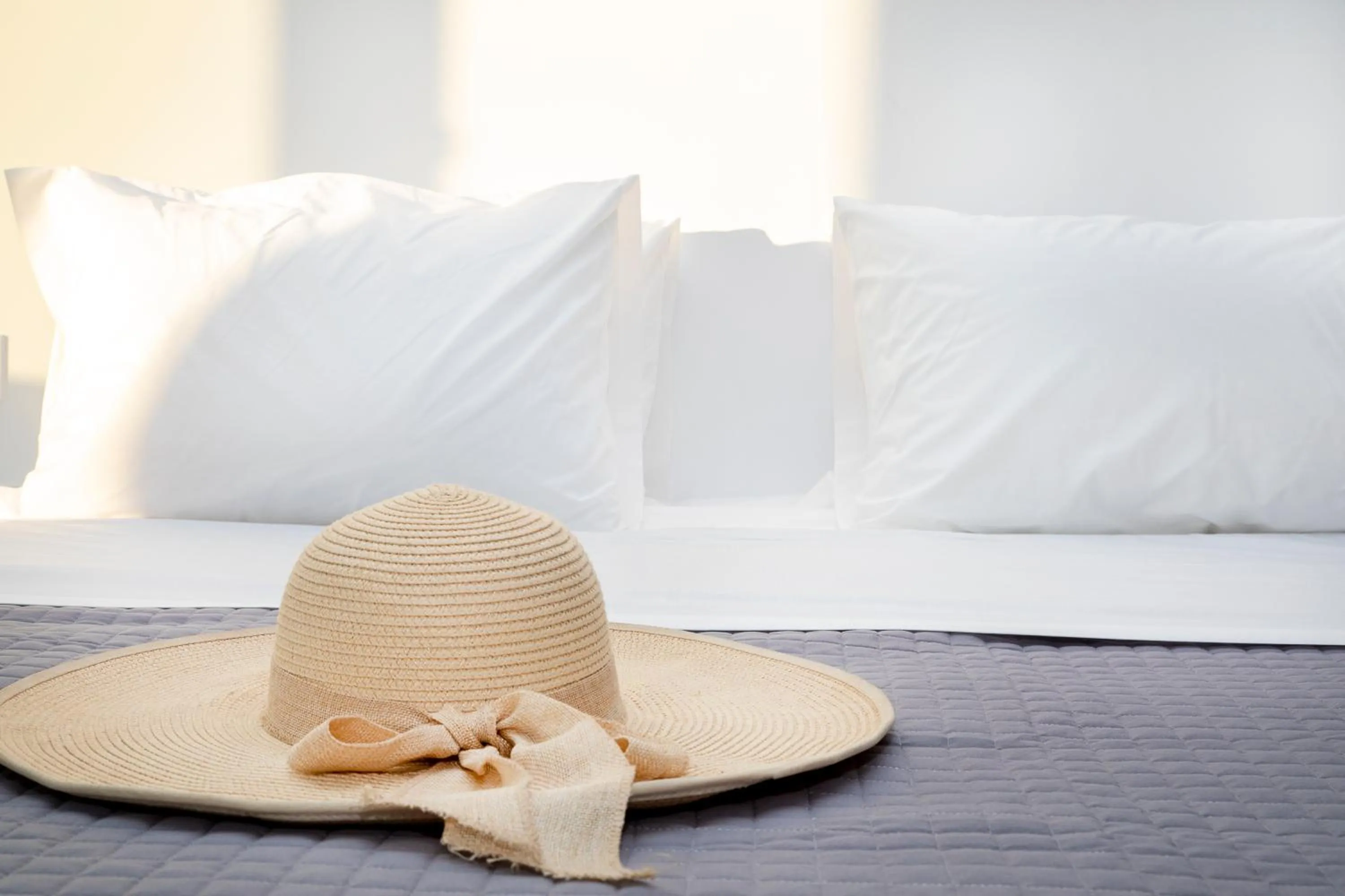 Bedroom, Bed in Crystal Dreams