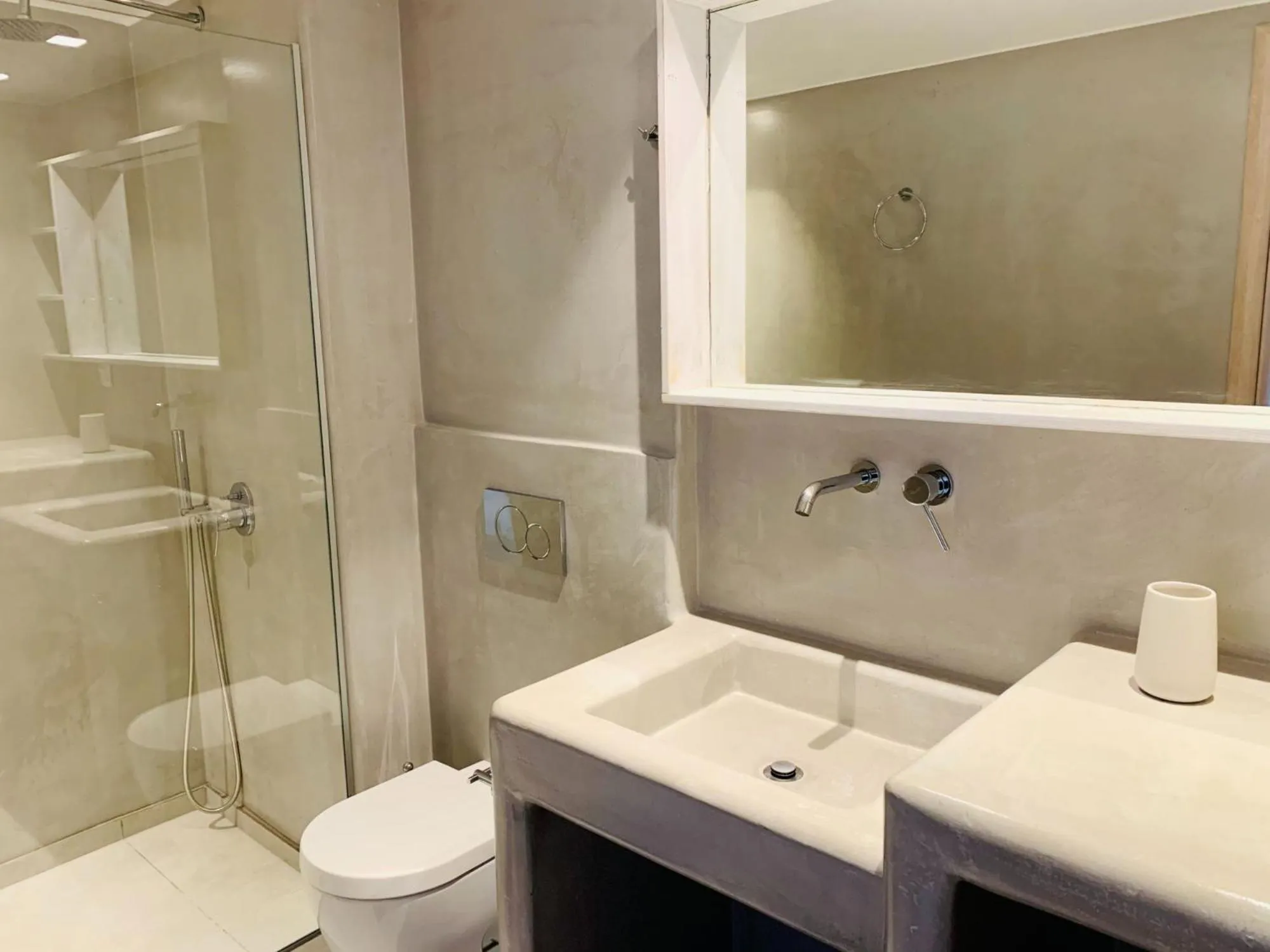 Bathroom in Crystal Dreams