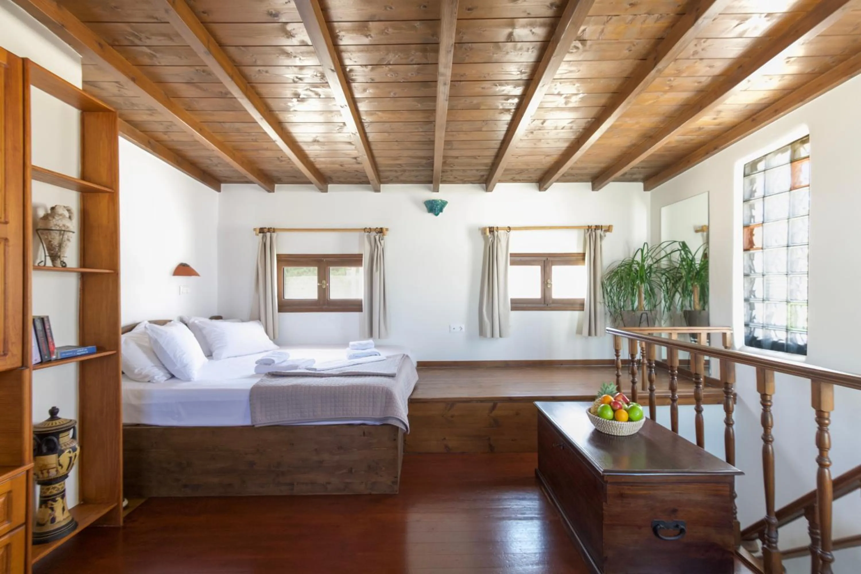 Bed in Crystal Dreams