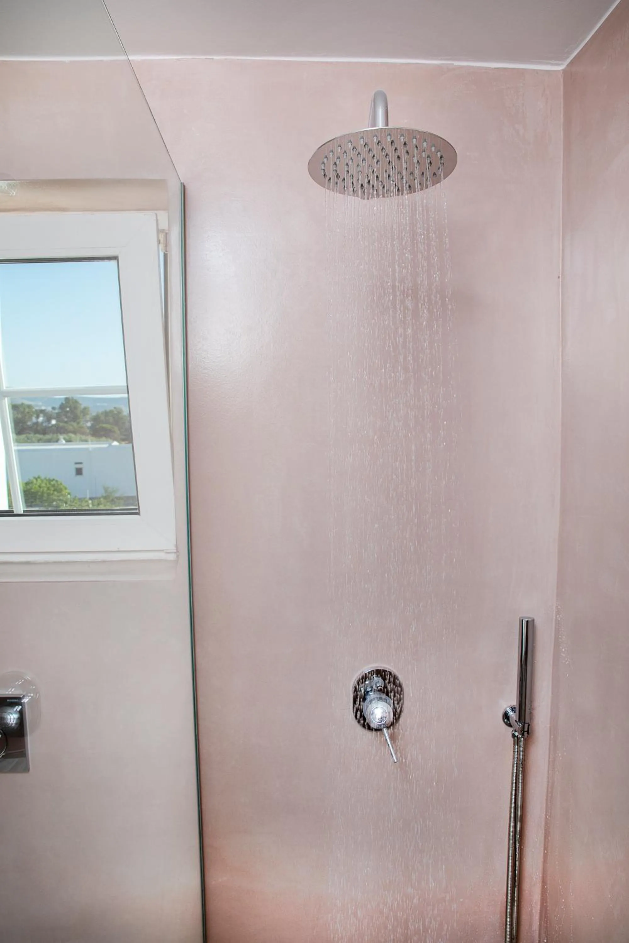 Bathroom in Crystal Dreams