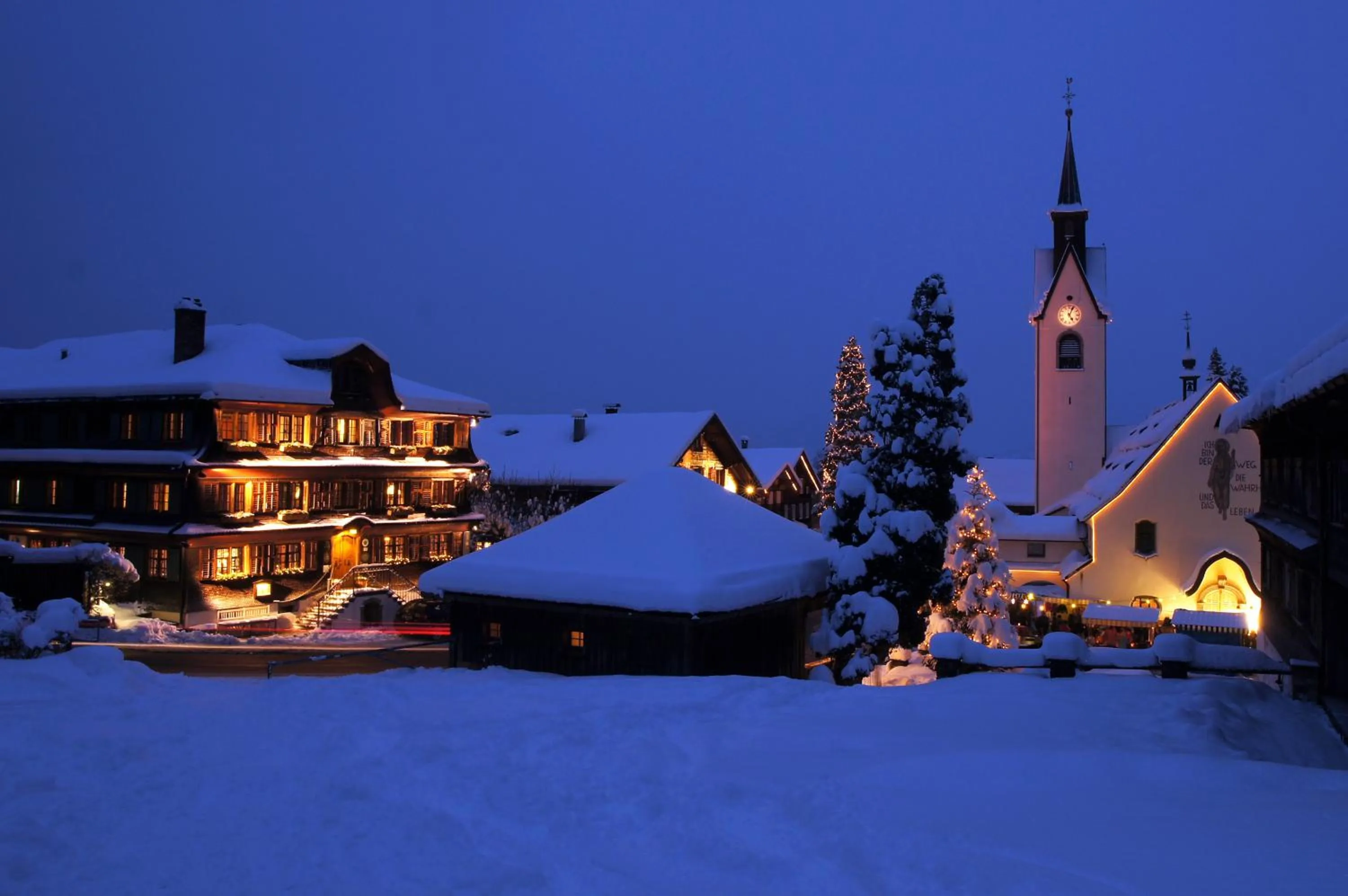 Facade/entrance, Winter in Gasthof Hirschen Schwarzenberg