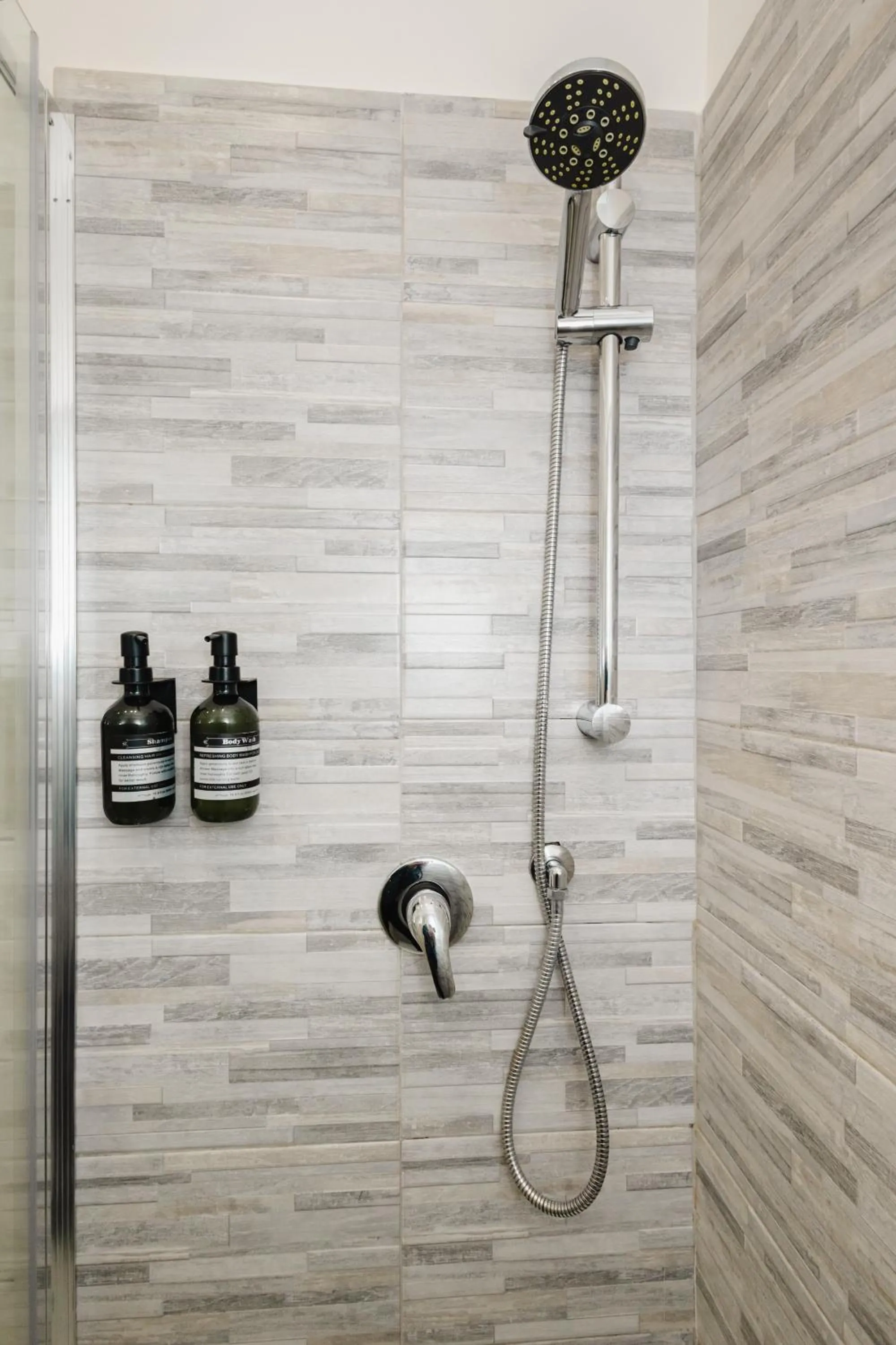 Shower in G21 Guest House