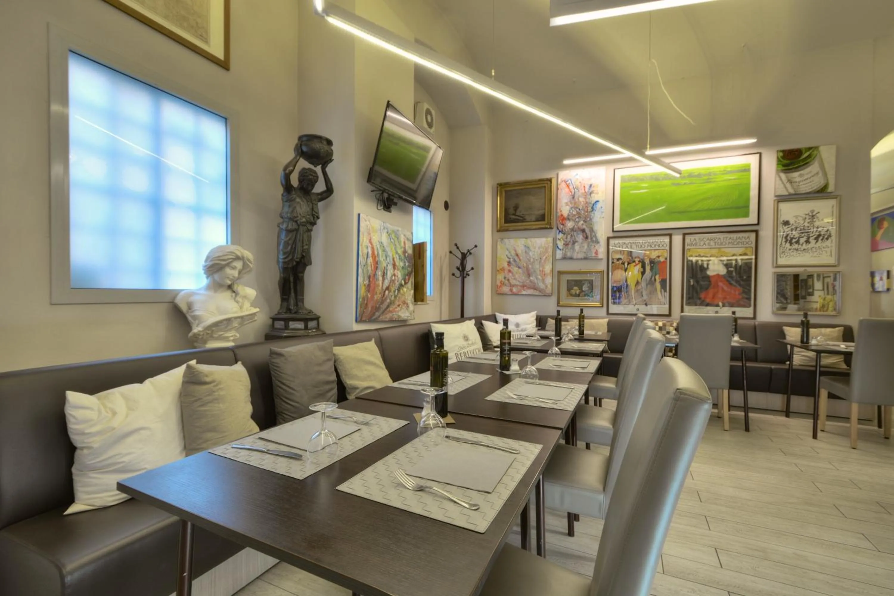 Restaurant/places to eat in Matteotti25