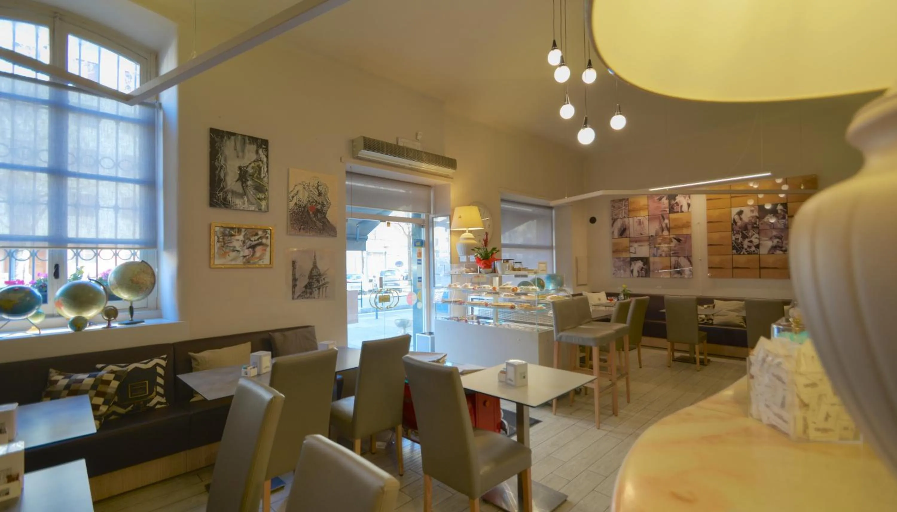 Restaurant/places to eat in Matteotti25