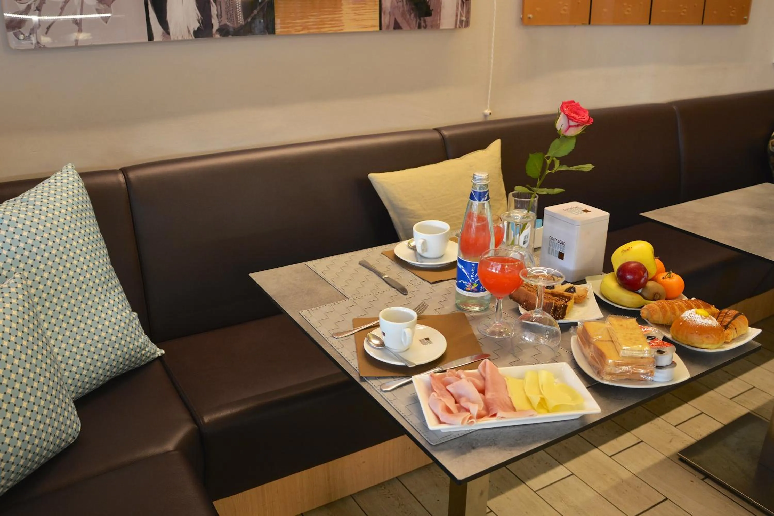 Breakfast in Matteotti25