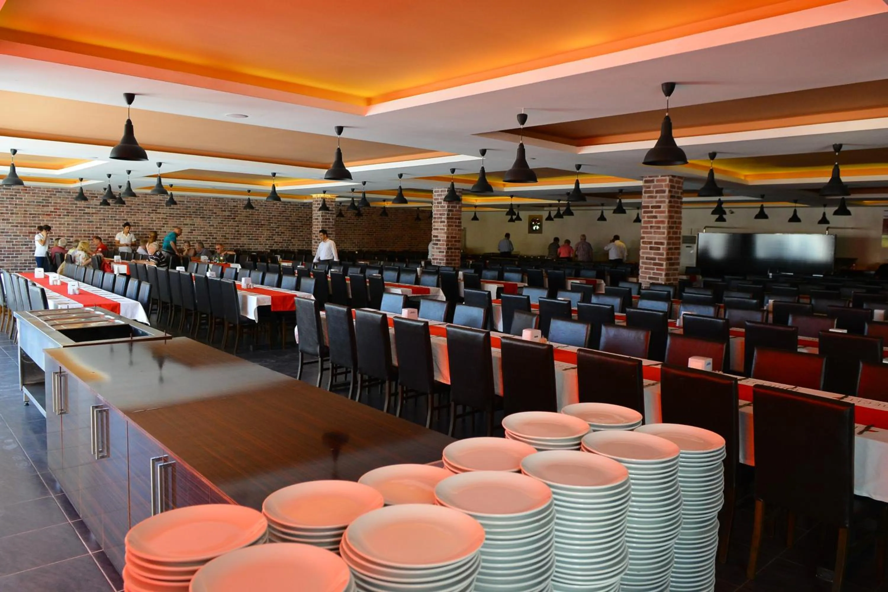 Food and drinks, Restaurant/Places to Eat in Winecity Hotel