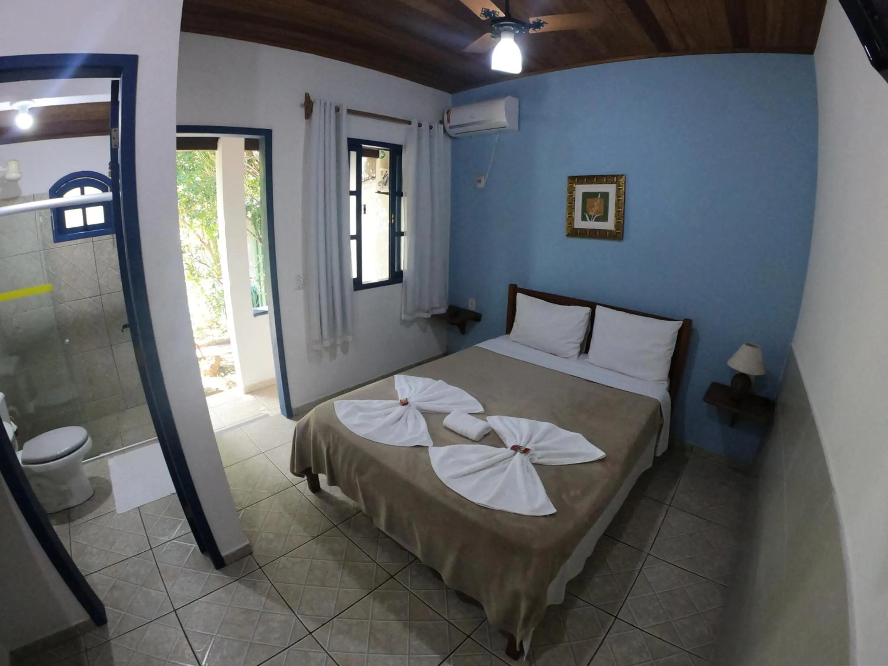 Photo of the whole room, Bed in Pousada Bicho do Mar