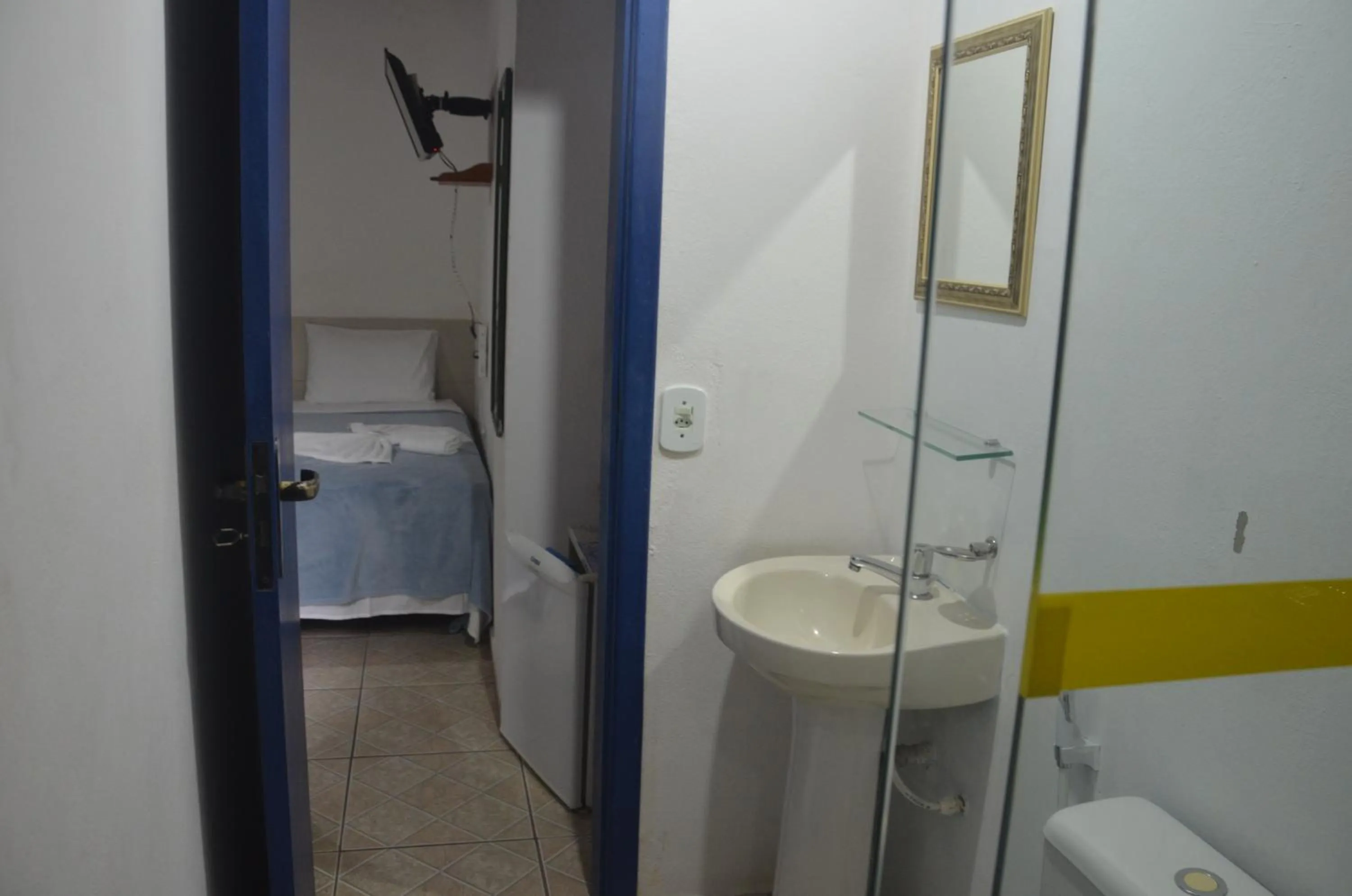 Bathroom, Bed in Pousada Bicho do Mar