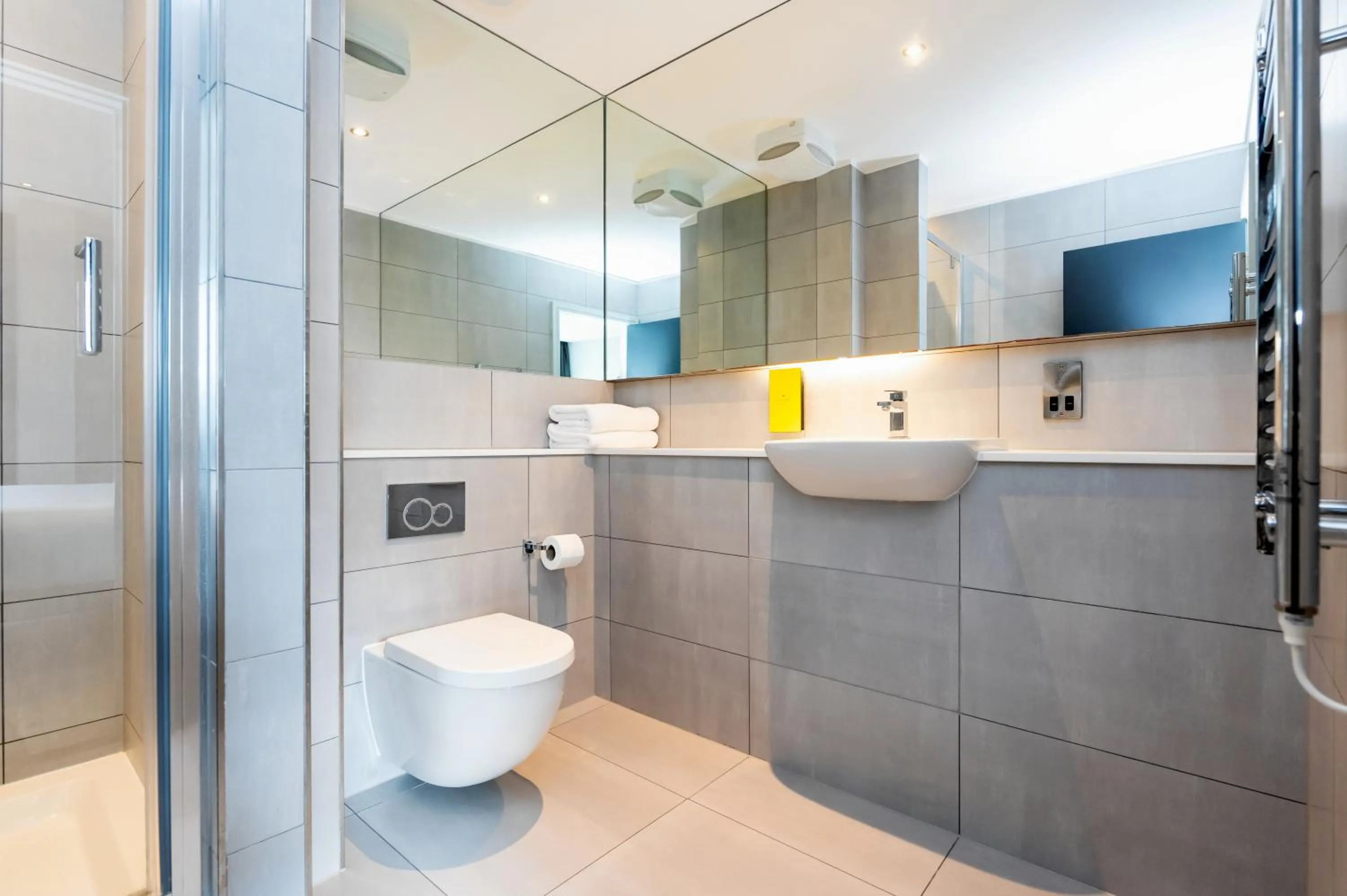 Shower in Staycity Aparthotels London Greenwich High Road