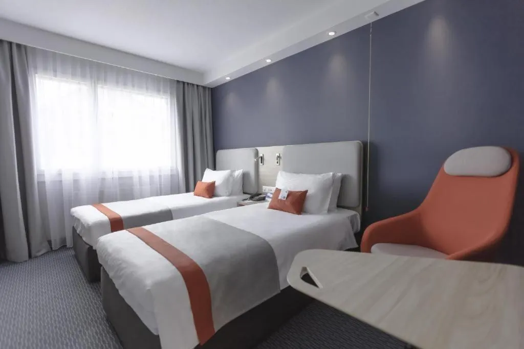 Holiday Inn Express Luzern-Neuenkirch by IHG