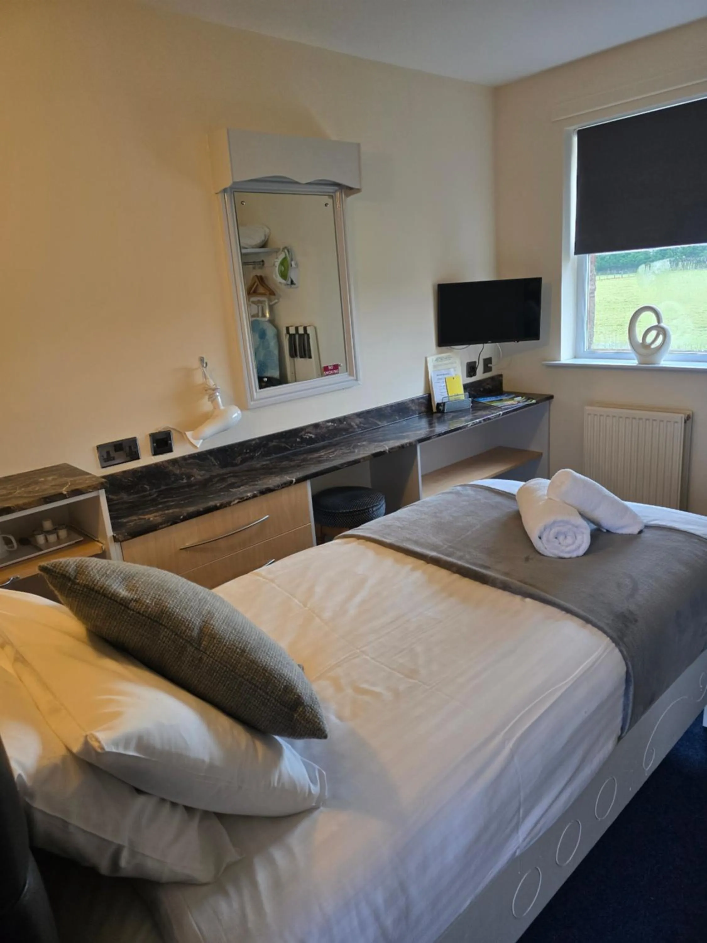 Bedroom, Bed in The Mill Forge Hotel