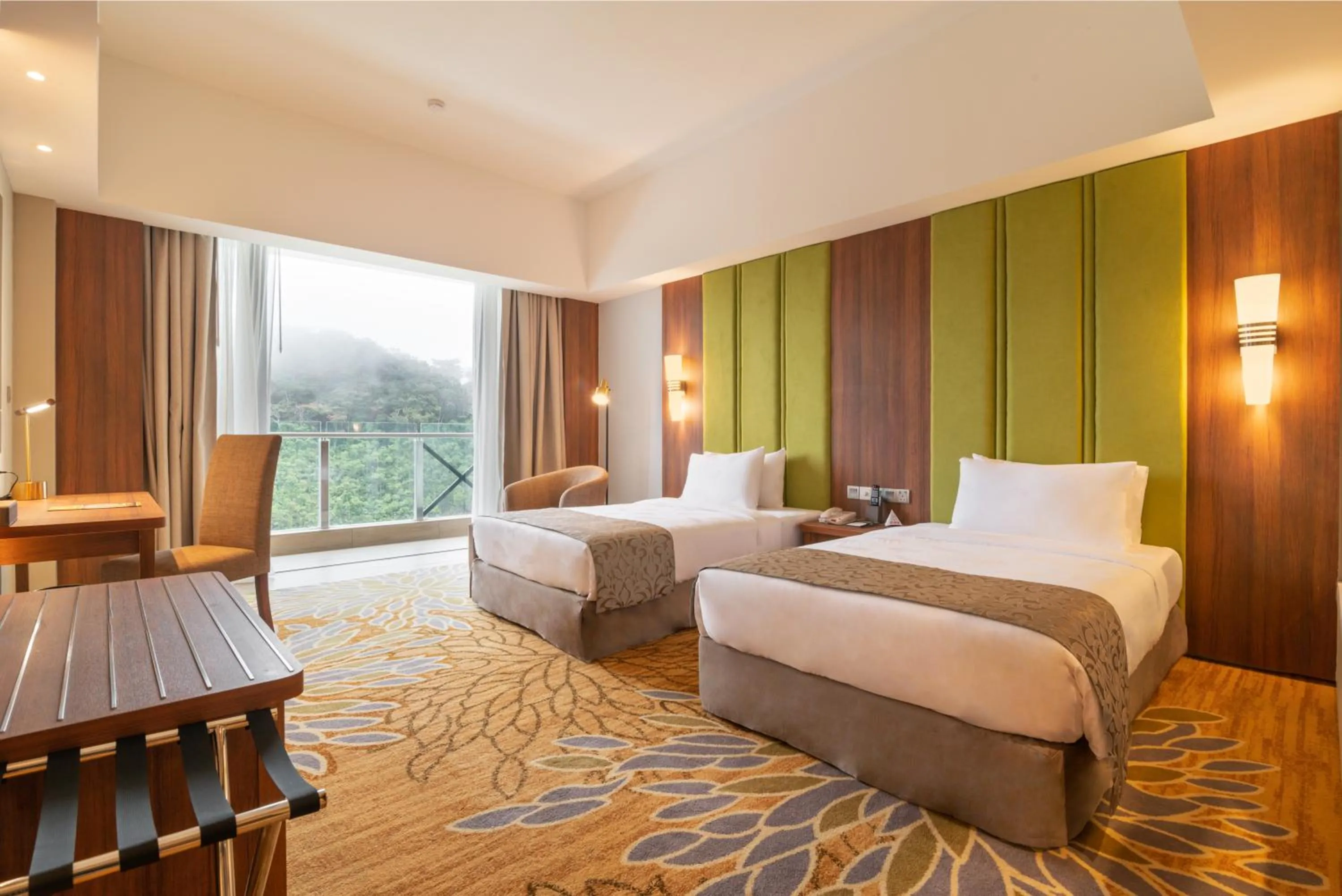 Photo of the whole room, Bed in Zenith Hotel Cameron