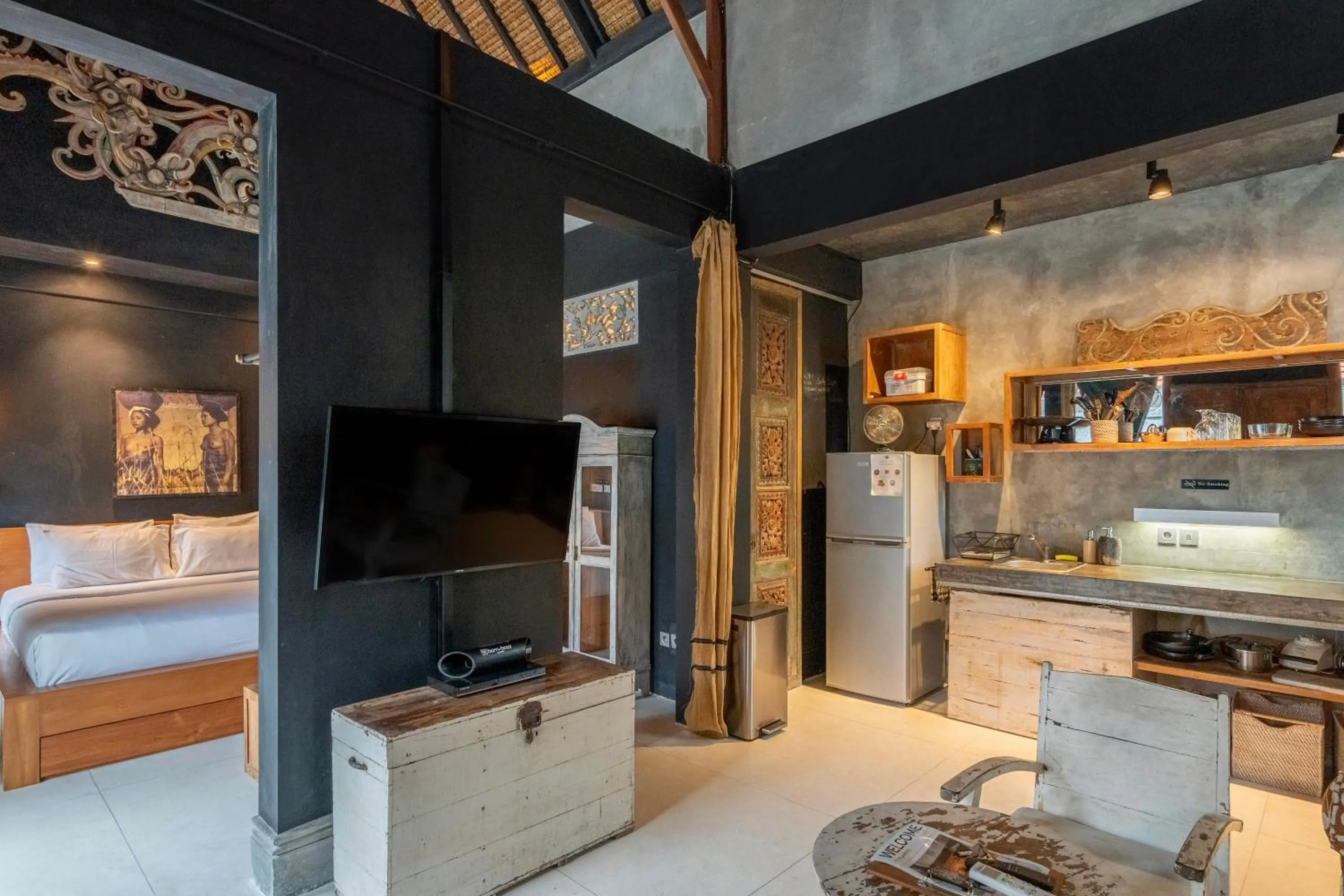 Kitchen or kitchenette in Jatayu Villa by Betterplace