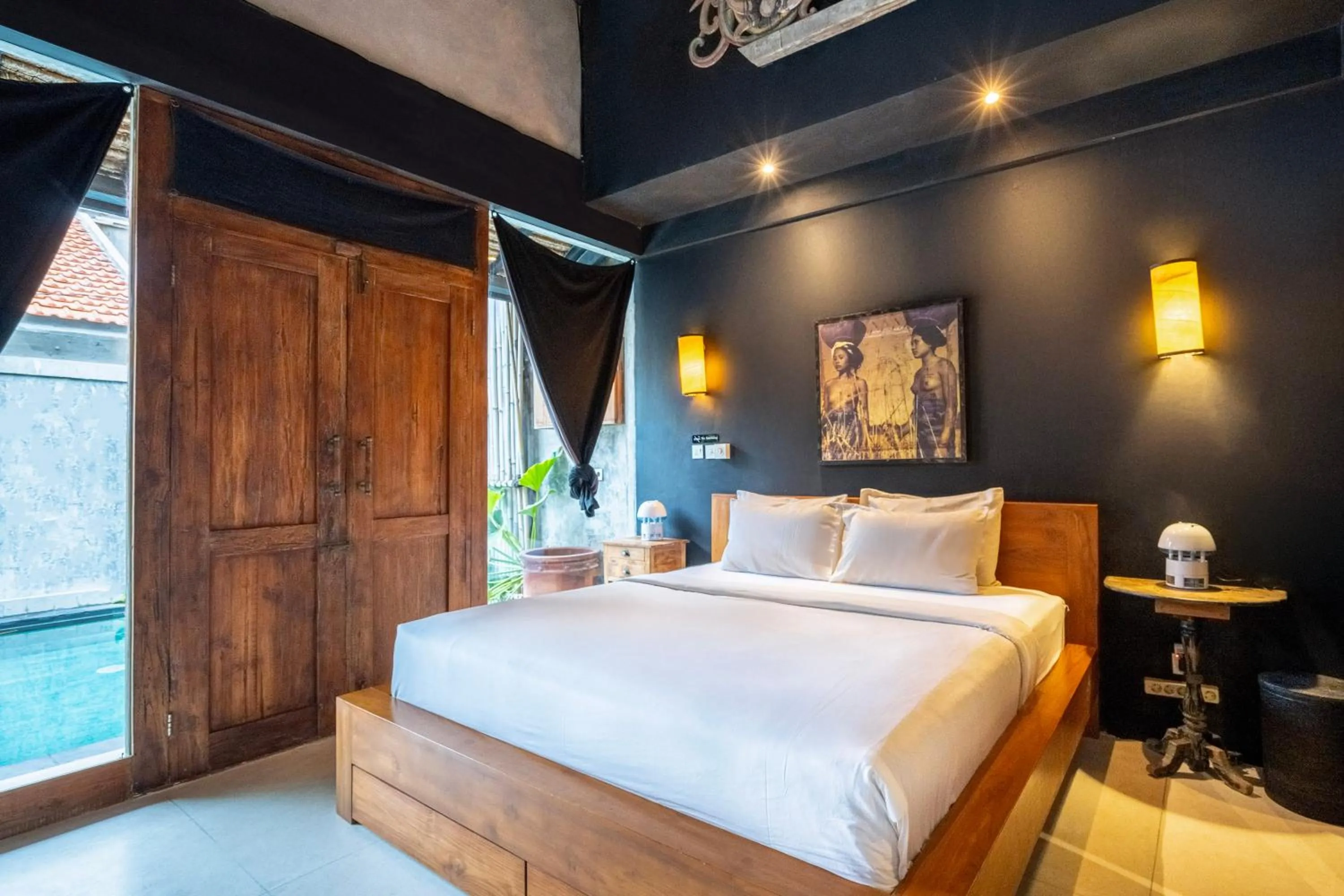 Bed in Jatayu Villa by Betterplace