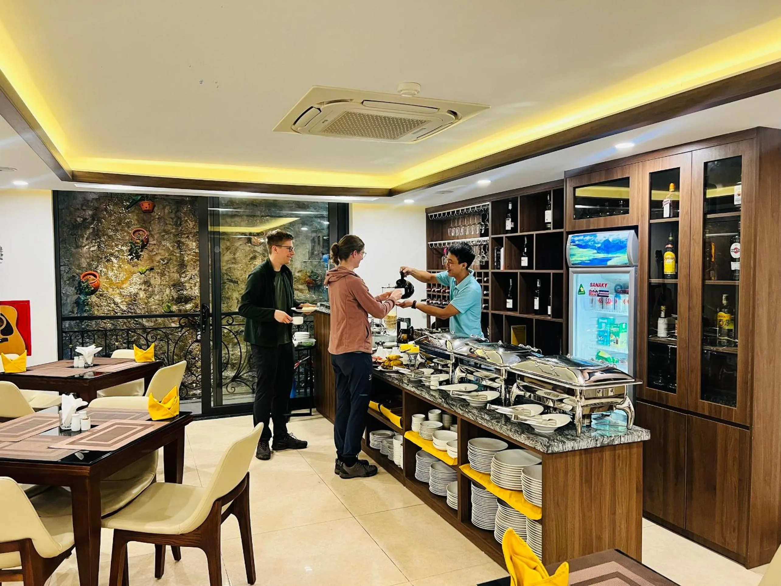 Buffet breakfast in Catba View Hotel