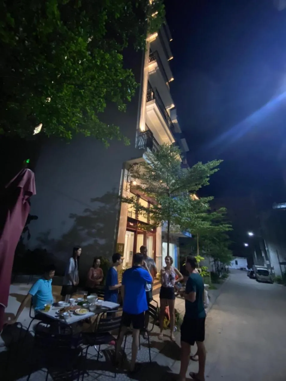 group of guests in Catba View Hotel