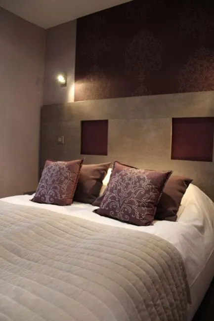 Photo of the whole room in O Prestige