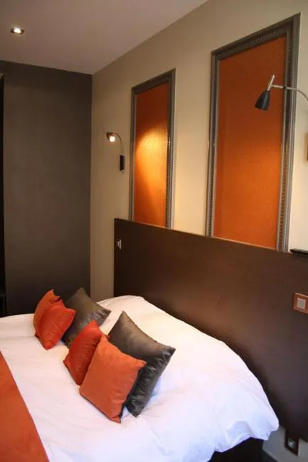 Photo of the whole room in O Prestige