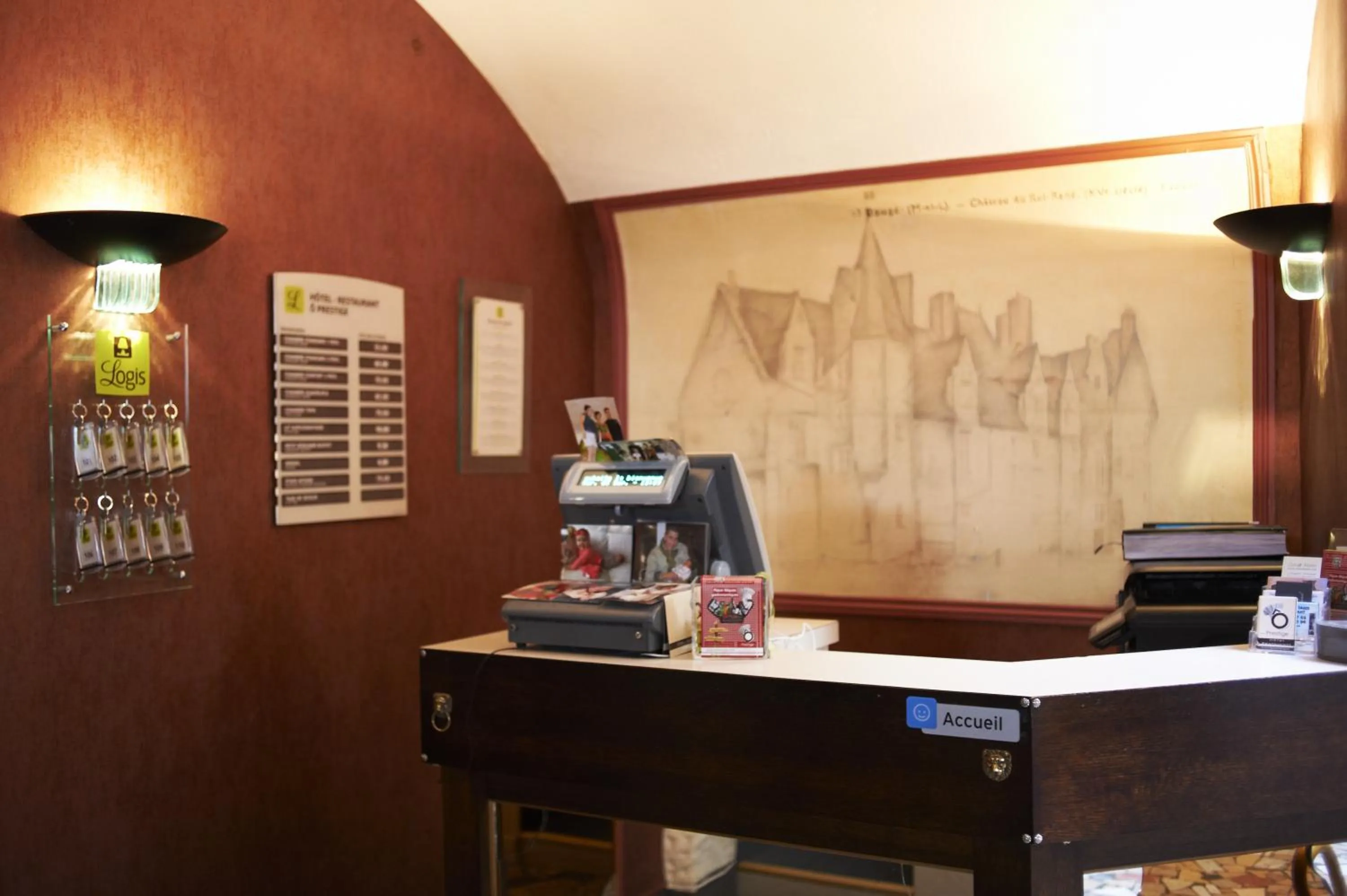 Lobby or reception in O Prestige