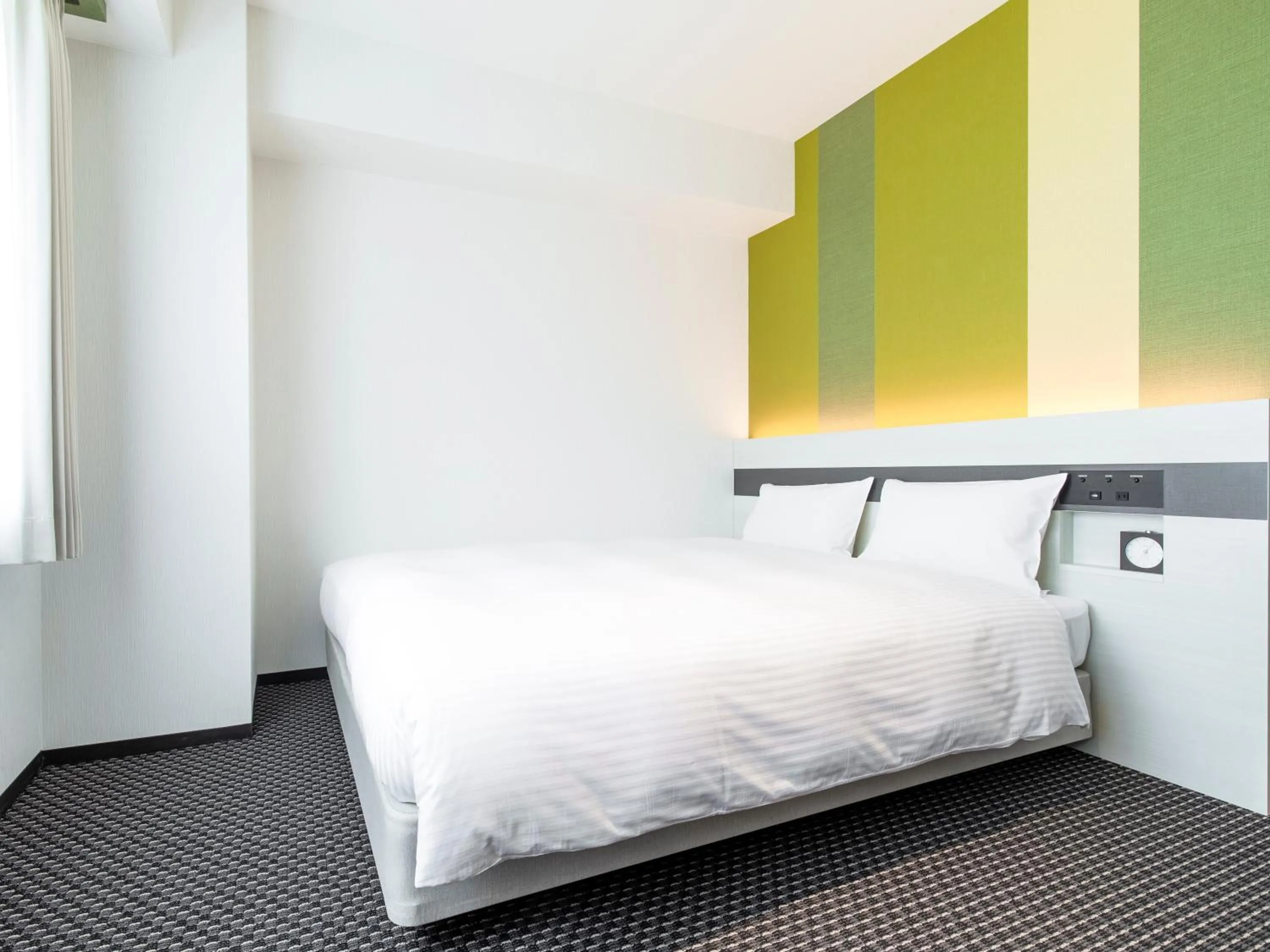 Photo of the whole room, Bed in CHISUN STANDARD Kyoto Horikawa Gojo